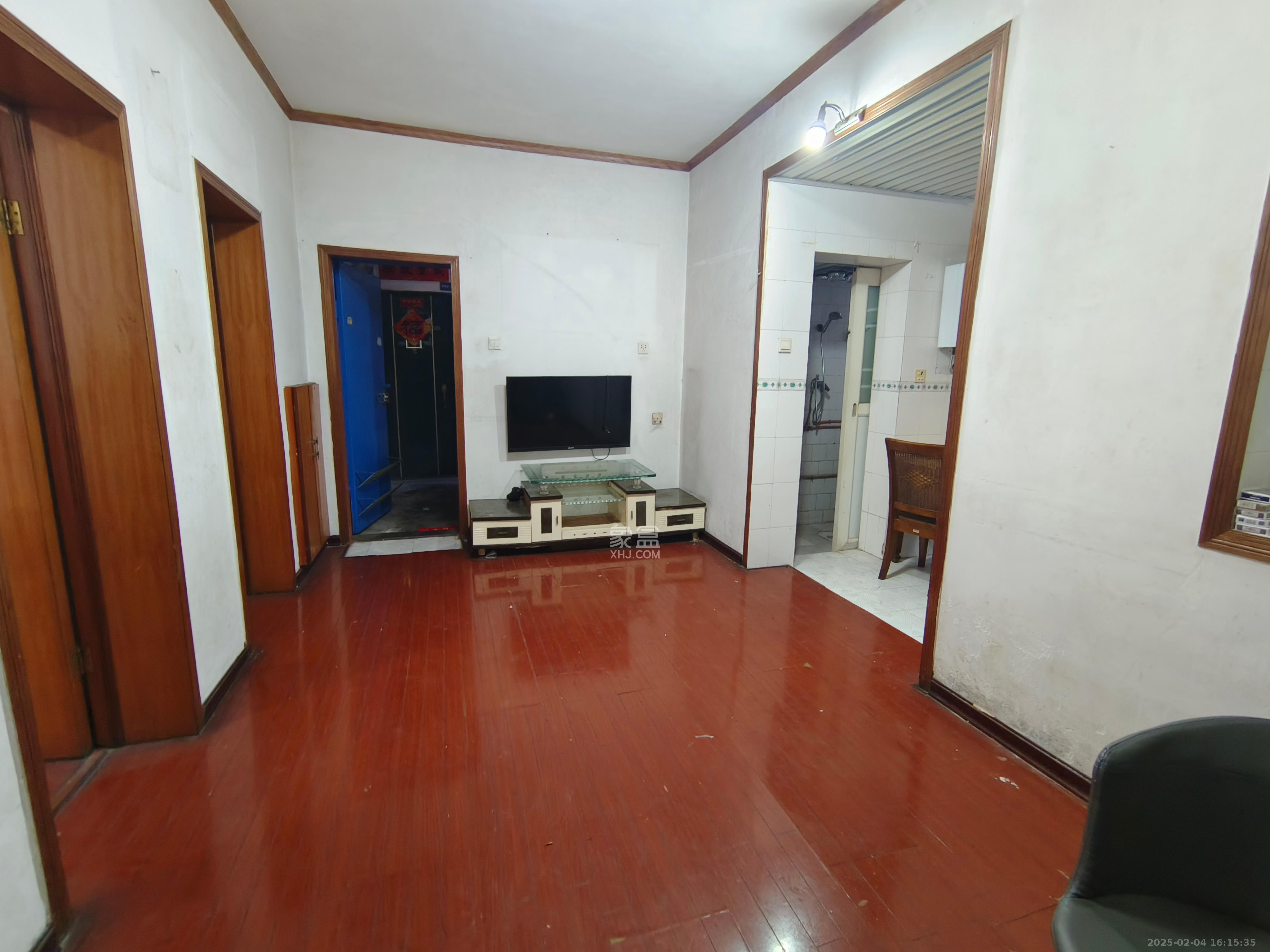 长重机械厂宿舍 2室2厅1卫 1400.0元/月 长重机械厂宿舍 2室2厅1卫 1400.0元/月室内图