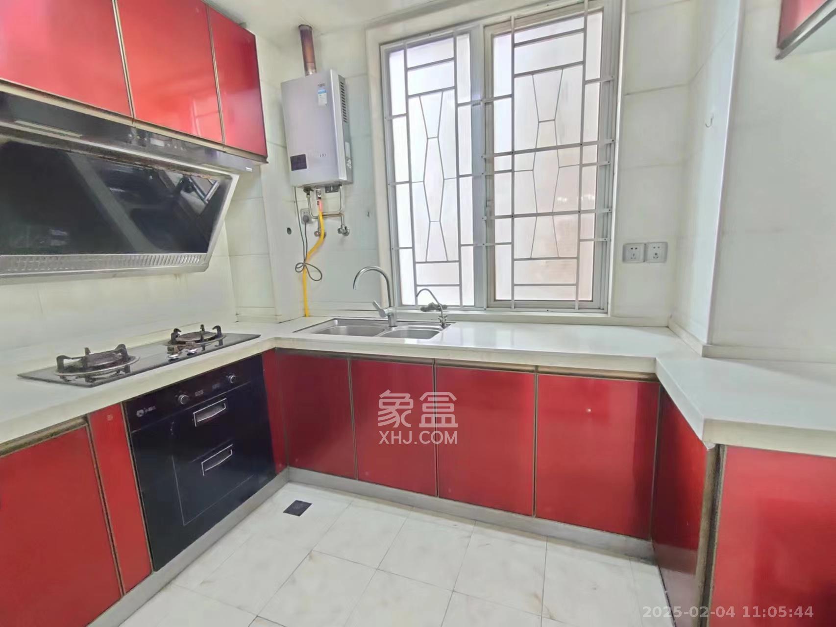 恒广国际景园一二区 3室2厅2卫 2400.0元/月 恒广国际景园一二区 3室2厅2卫 2400.0元/月室内图