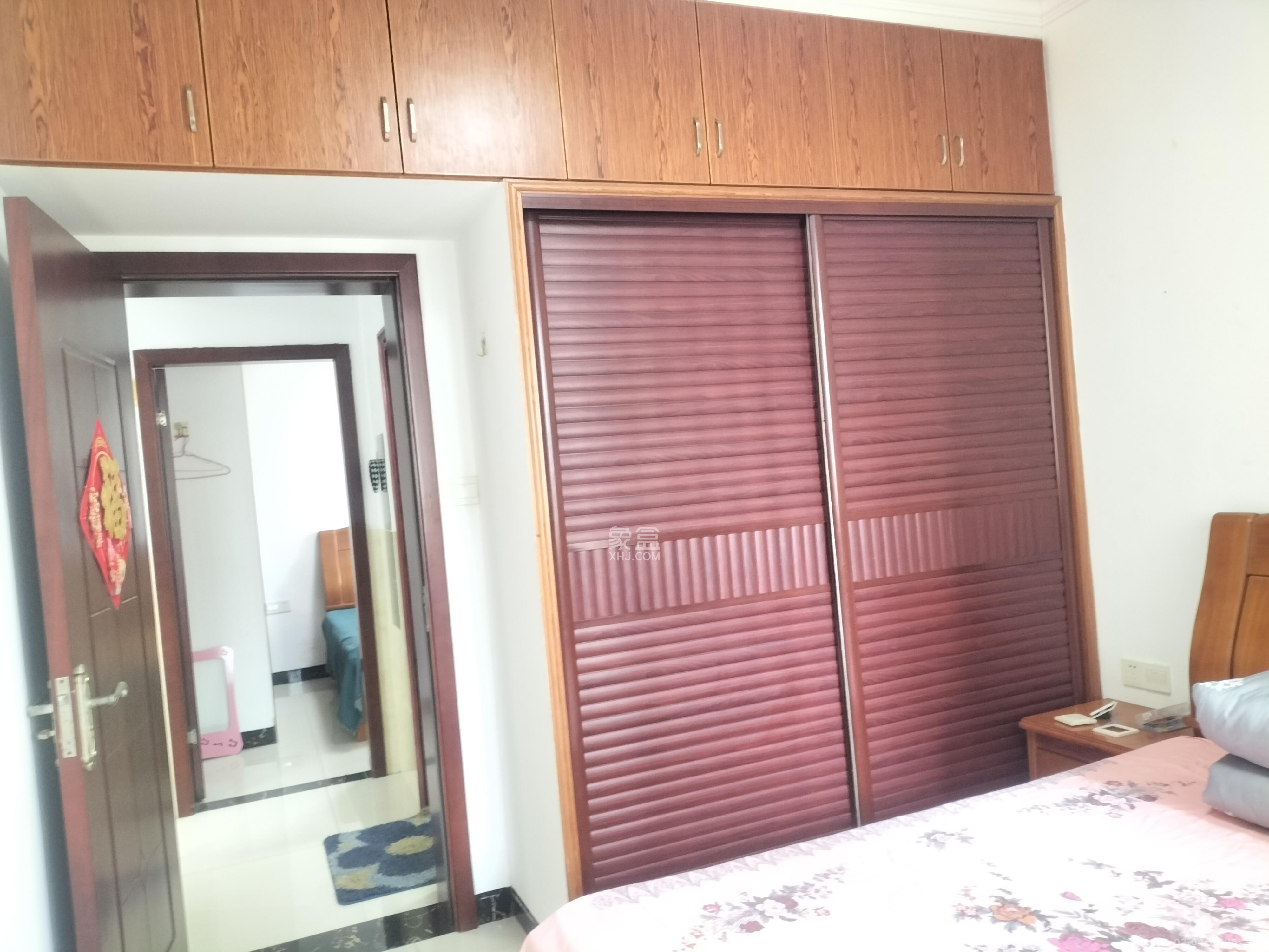 嘉顺苑 2室2厅1卫 2000.0元/月 嘉顺苑 2室2厅1卫 2000.0元/月室内图