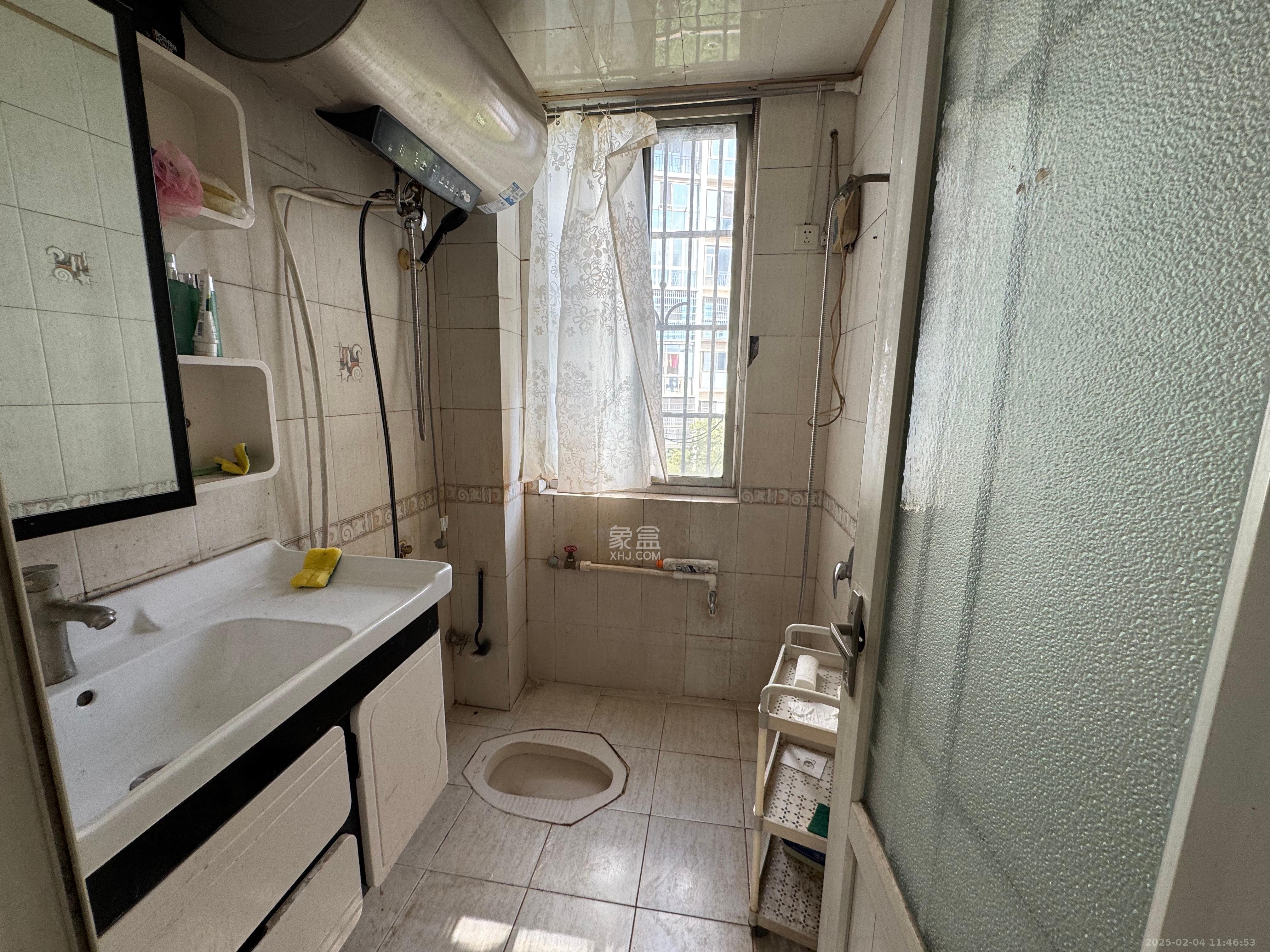 白沙花园  1室1厅1卫    3000.0元/月 白沙花园  1室1厅1卫    3000.0元/月室内图