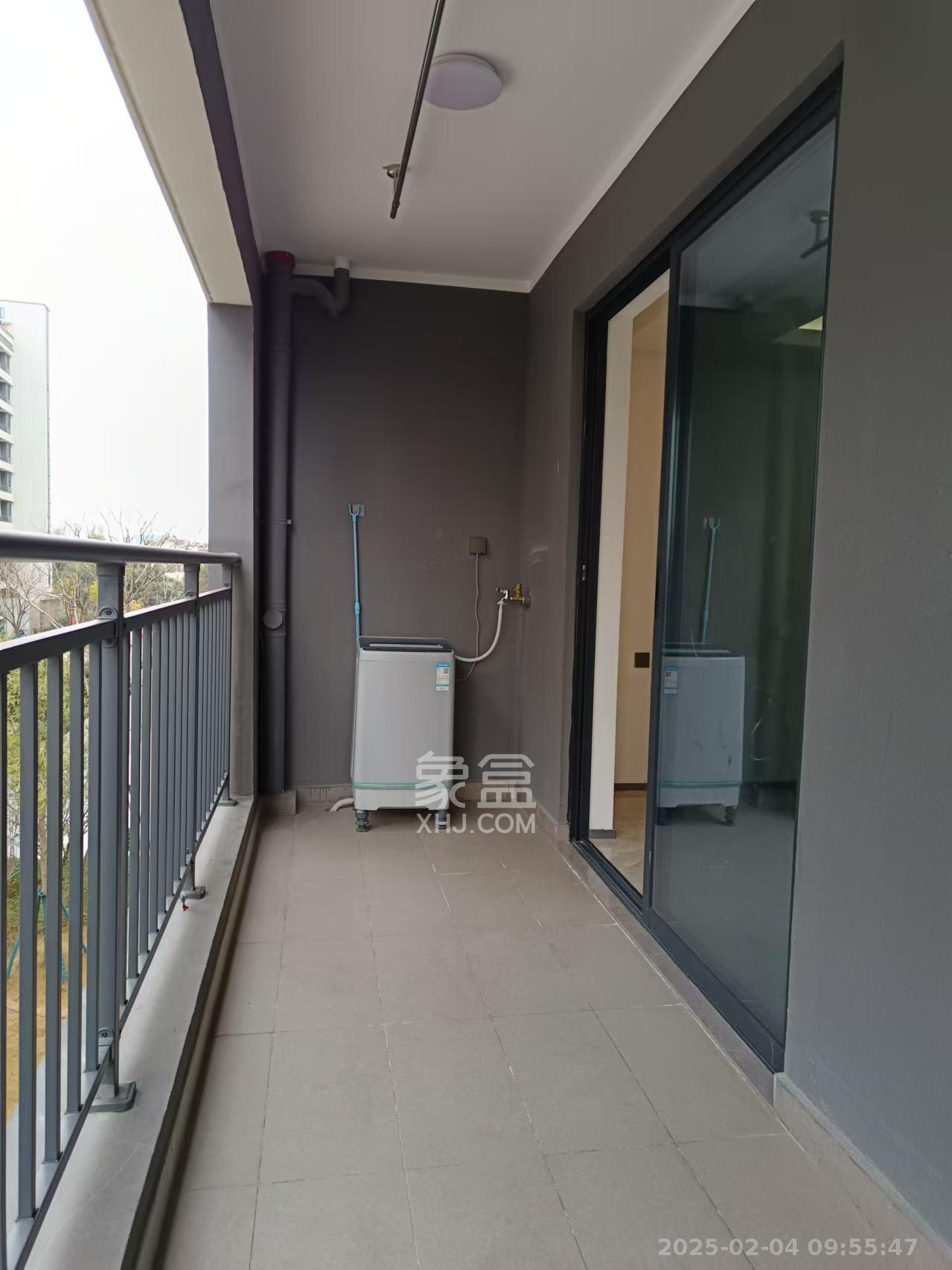 旭辉铂宸府  3室2厅2卫   2800.00元/月室内图
