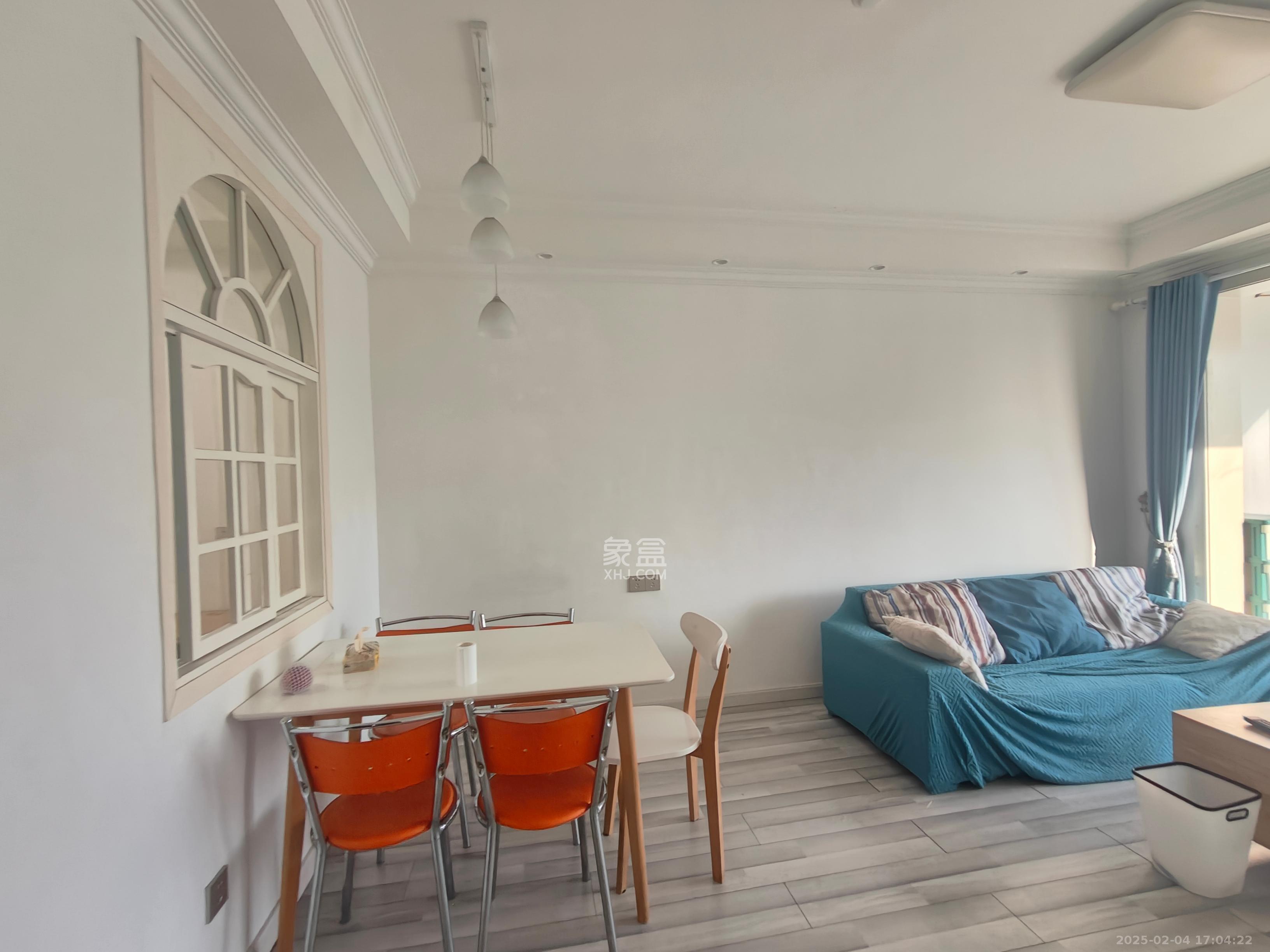 保利西海岸B区 2室1厅1卫 2700.0元/月 保利西海岸B区 2室1厅1卫 2700.0元/月室内图