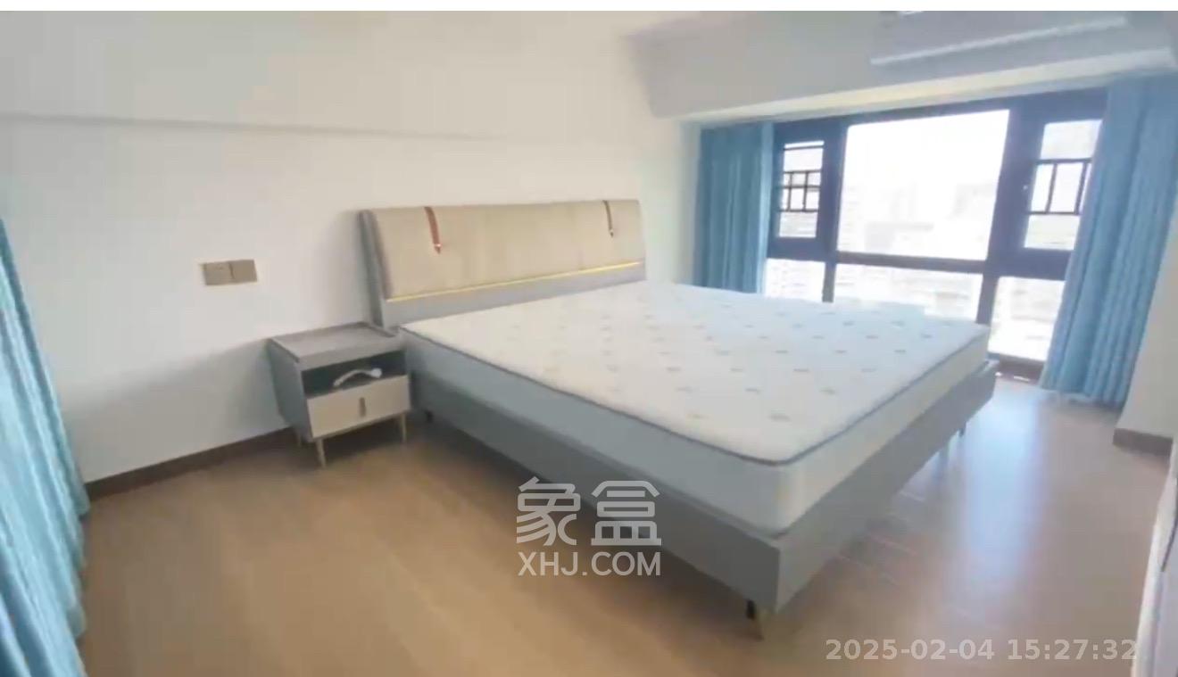 弘阳时光里  2室1厅1卫   2200.00元/月室内图