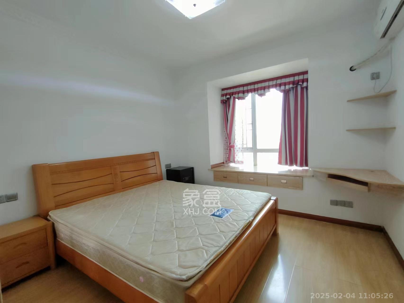 恒广国际景园一二区 3室2厅2卫 2400.0元/月 恒广国际景园一二区 3室2厅2卫 2400.0元/月室内图