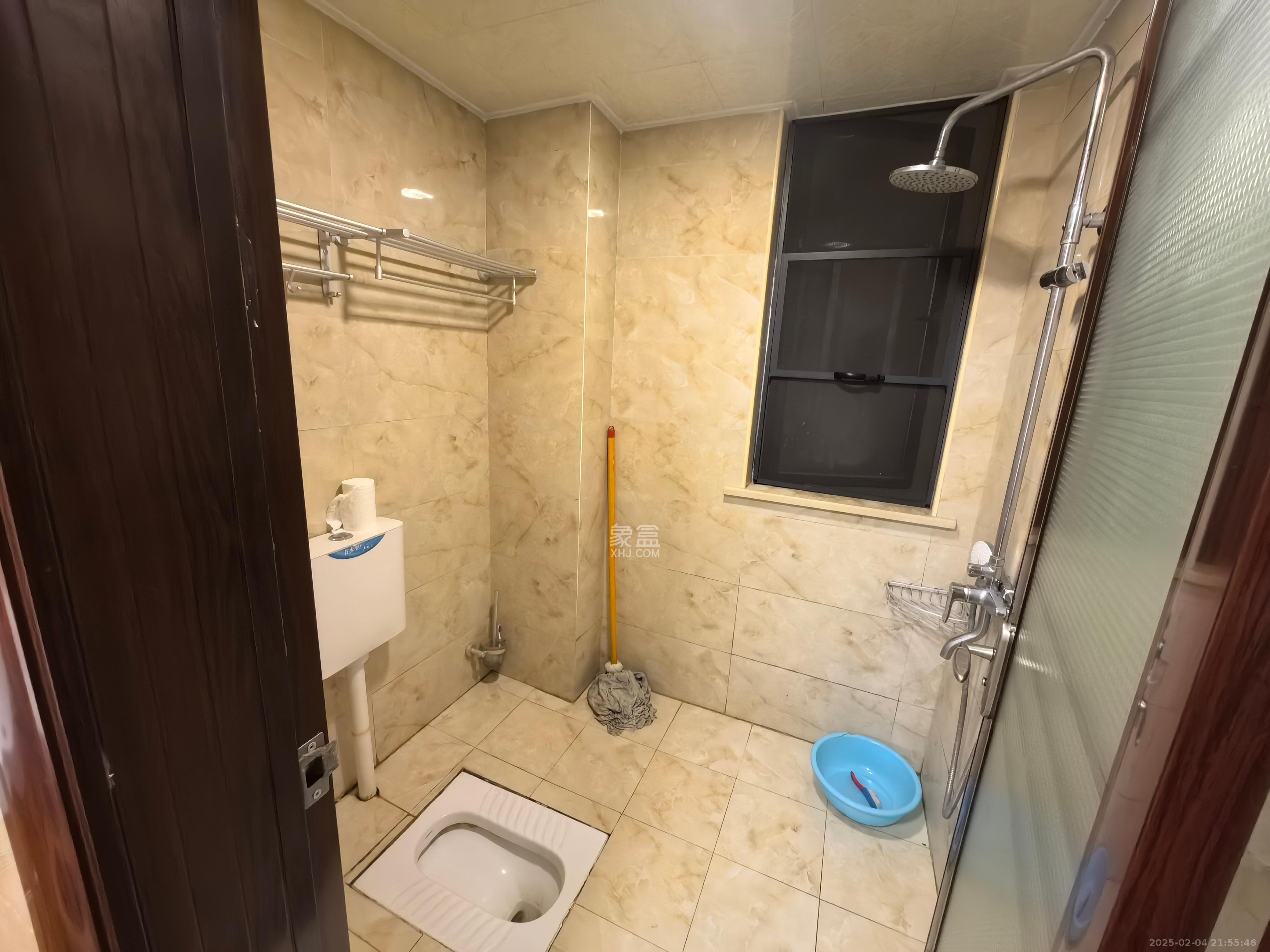 中海梅溪湖壹号  3室2厅1卫    2700.0元/月 中海梅溪湖壹号  3室2厅1卫    2700.0元/月室内图