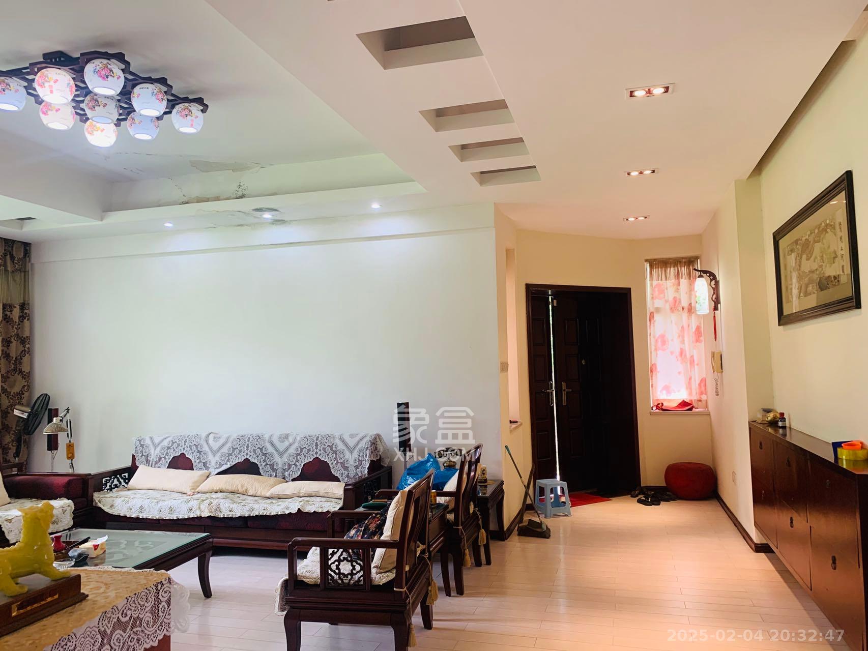 同升湖白竹水乡 5室2厅3卫 8800.0元/月 同升湖白竹水乡 5室2厅3卫 8800.0元/月室内图