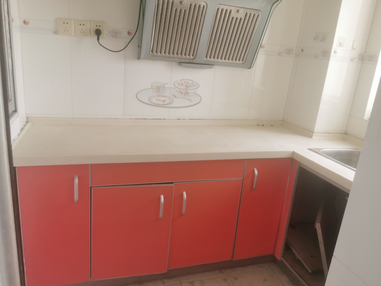 金湾花园  1室0厅0卫    65.0万 金湾花园  1室0厅0卫    65.0万室内图