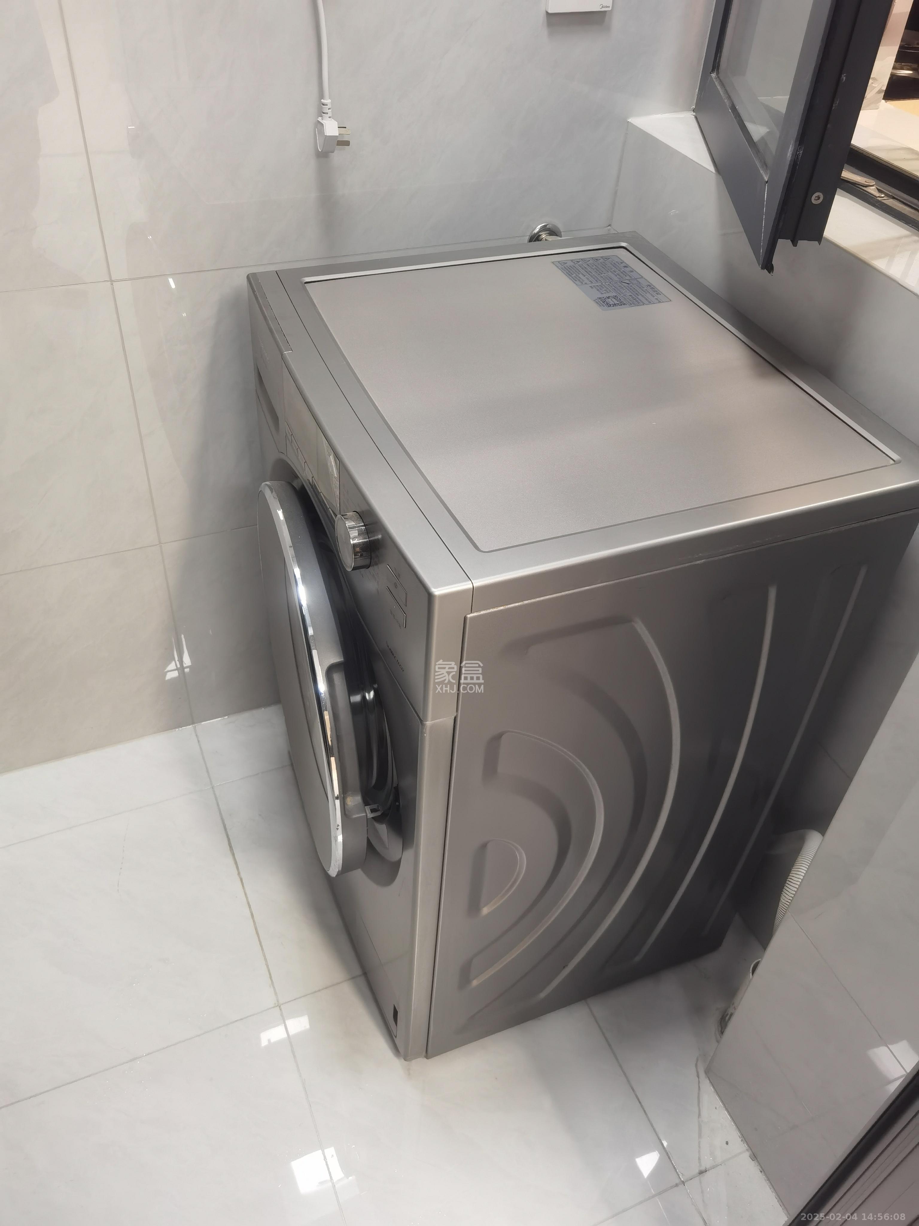 紫华郡 3室2厅2卫 3000.0元/月 紫华郡 3室2厅2卫 3000.0元/月室内图