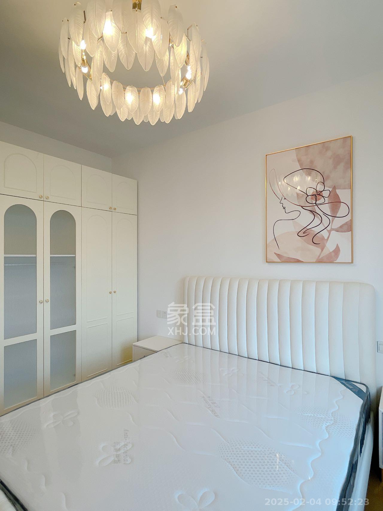 青青家园 1室0厅0卫 990.0元/月 青青家园 1室0厅0卫 990.0元/月室内图