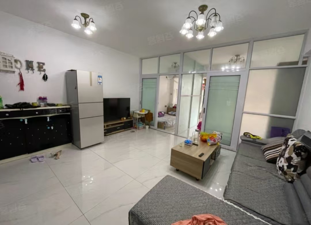 书香苑  1室0厅0卫    82.0万 书香苑  1室0厅0卫    82.0万室内图