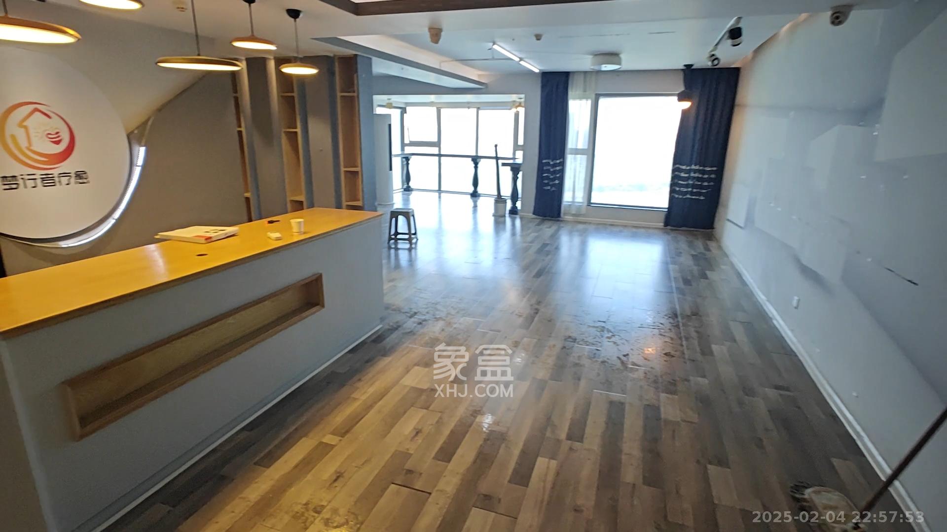 潮宗御苑  1室2厅2卫    6500.0元/月 潮宗御苑  1室2厅2卫    6500.0元/月室内图