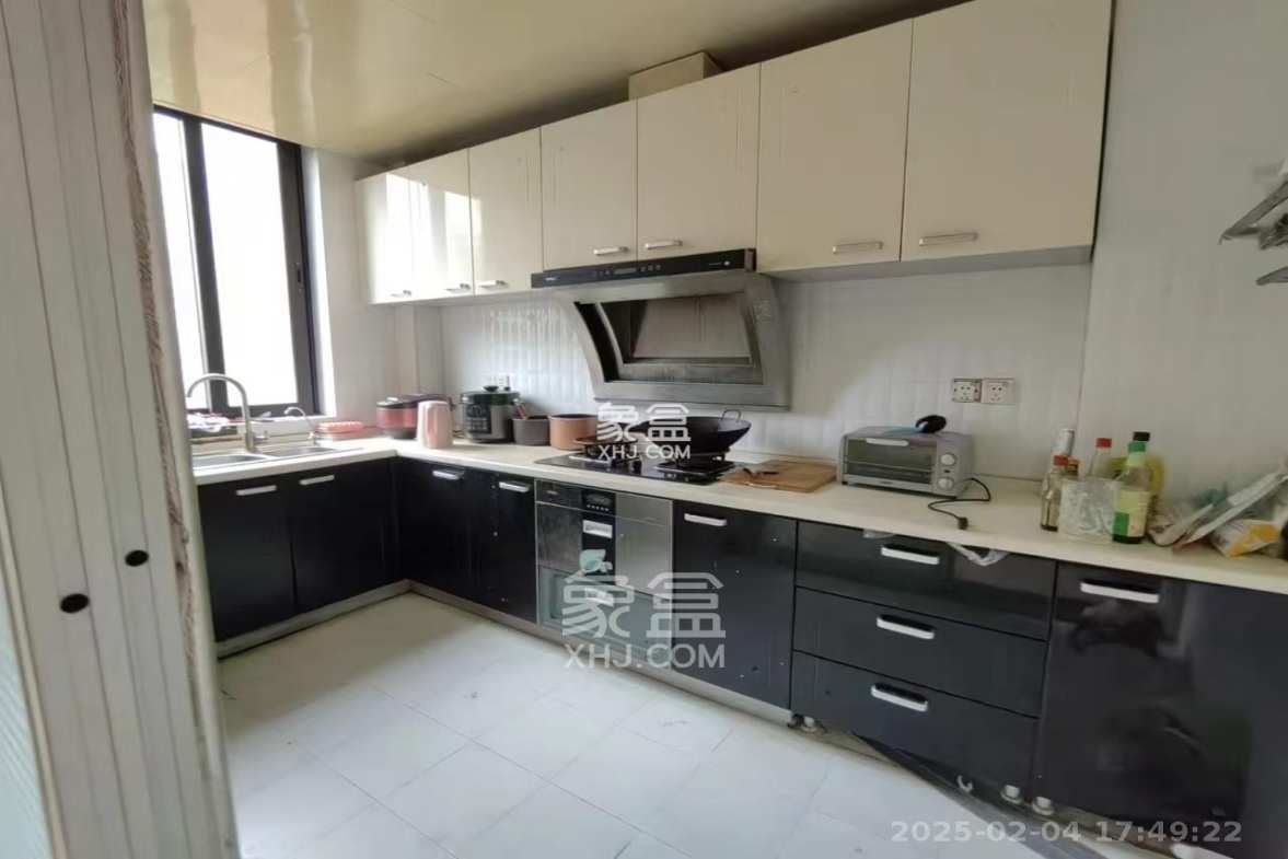 绿城桂花城  3室2厅2卫    2500.0元/月 绿城桂花城  3室2厅2卫    2500.0元/月室内图