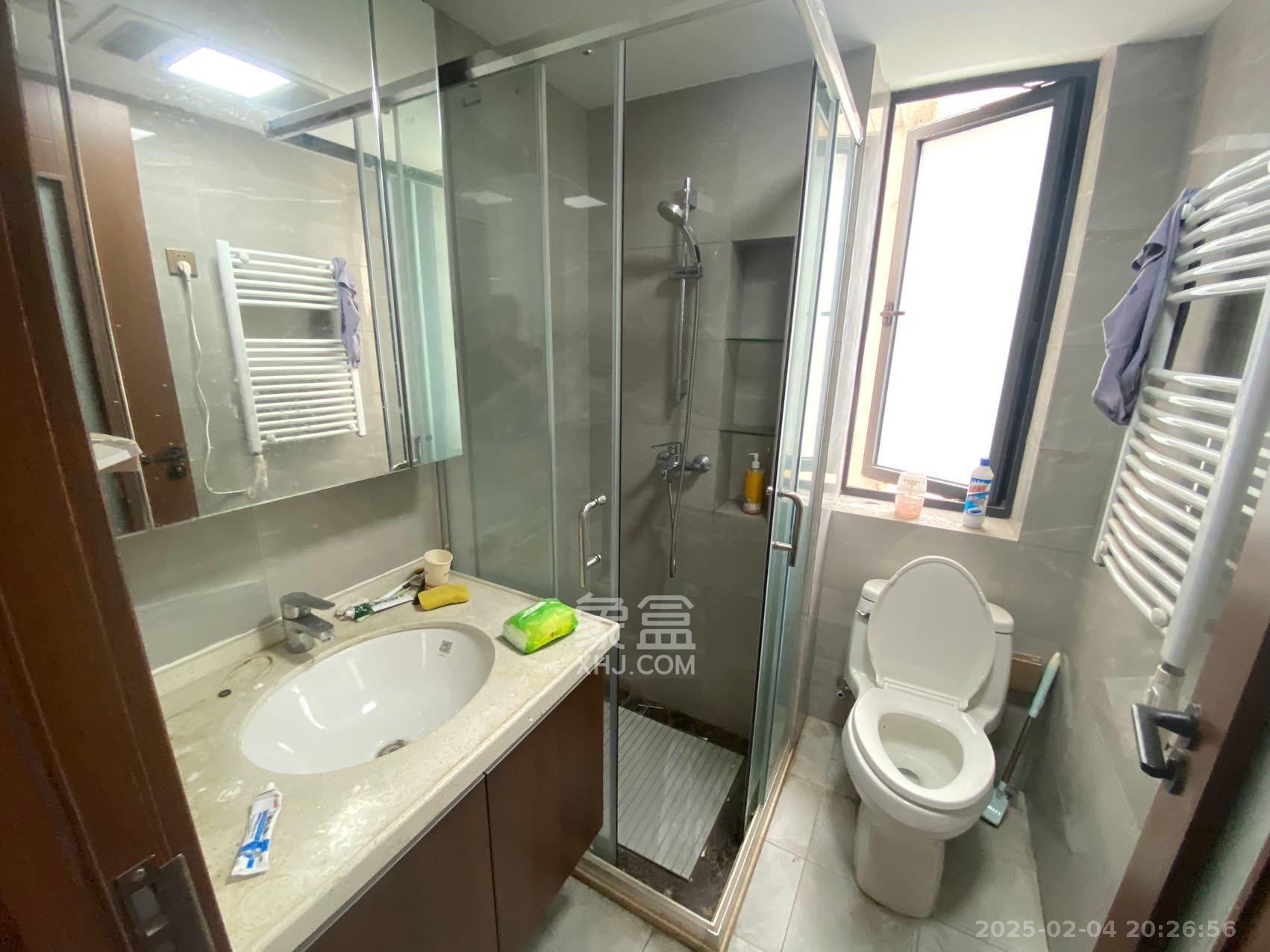 绿地长沙城际空间站(绿地新里佳苑) 3室2厅2卫 3300.0元/月 绿地长沙城际空间站(绿地新里佳苑) 3室2厅2卫 3300.0元/月室内图