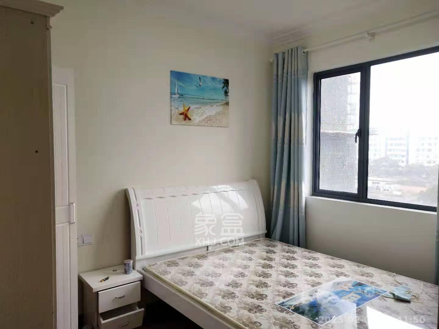 荣盛花语书苑  3室2厅2卫   2700.00元/月室内图