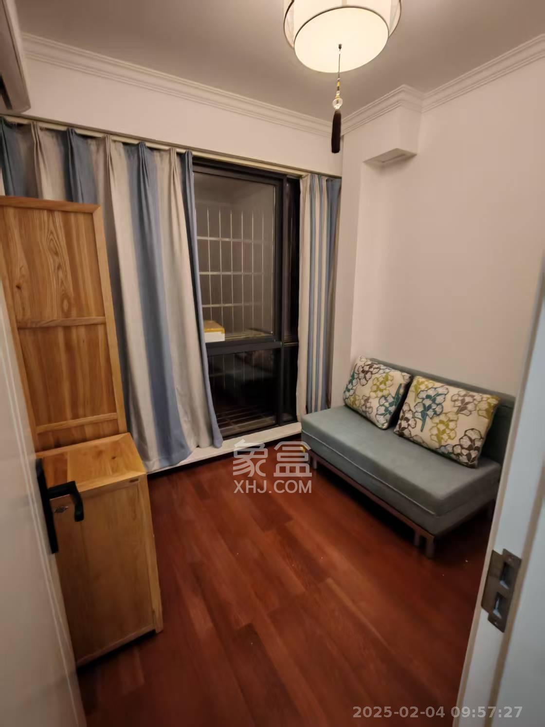 金谷豪庭 3室2厅2卫 1800.0元/月 金谷豪庭 3室2厅2卫 1800.0元/月室内图