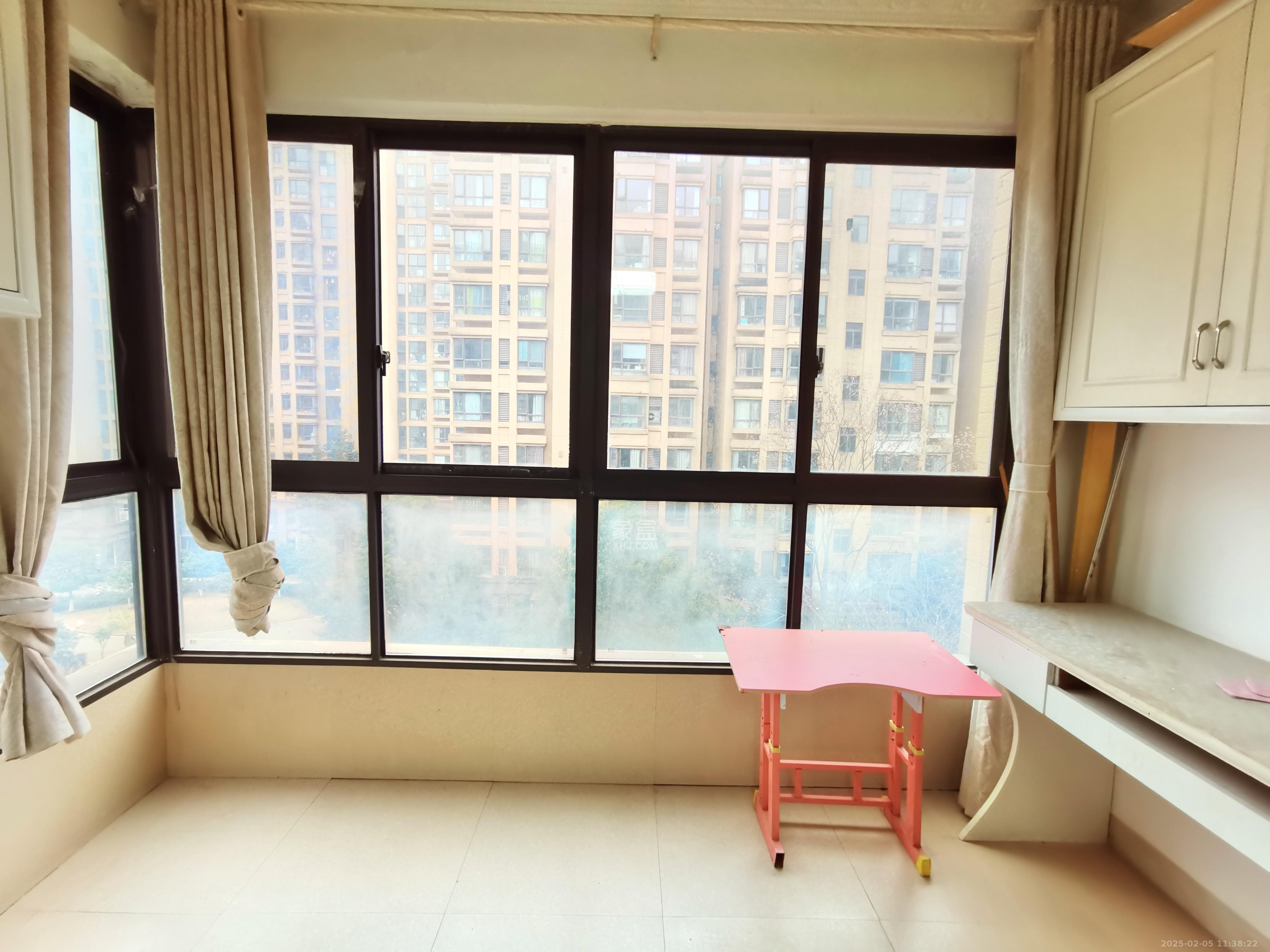 山语城二期 2室2厅1卫 2000.0元/月 山语城二期 2室2厅1卫 2000.0元/月室内图