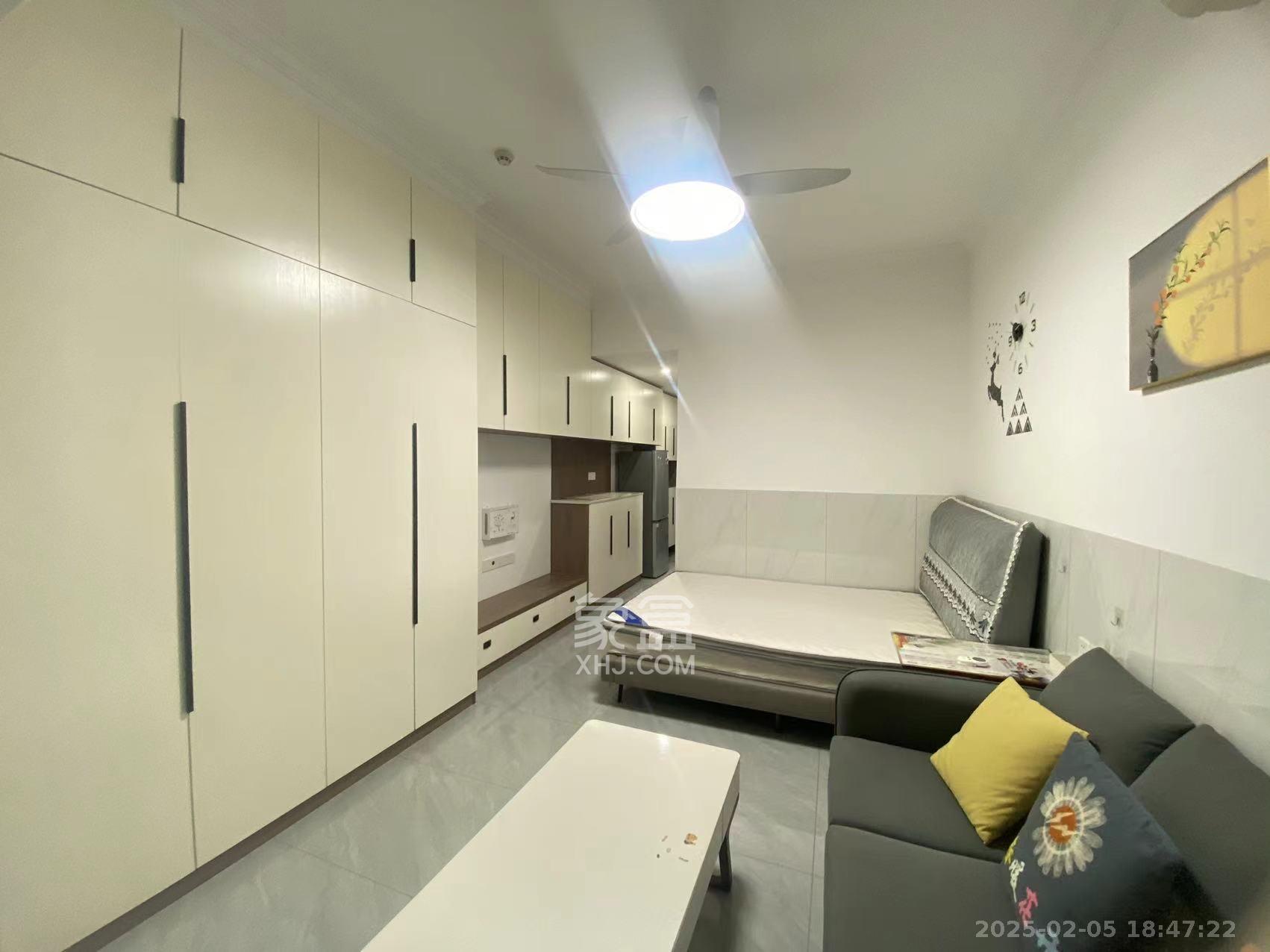 嘉雨兴园 1室1厅1卫 2000.0元/月 嘉雨兴园 1室1厅1卫 2000.0元/月室内图