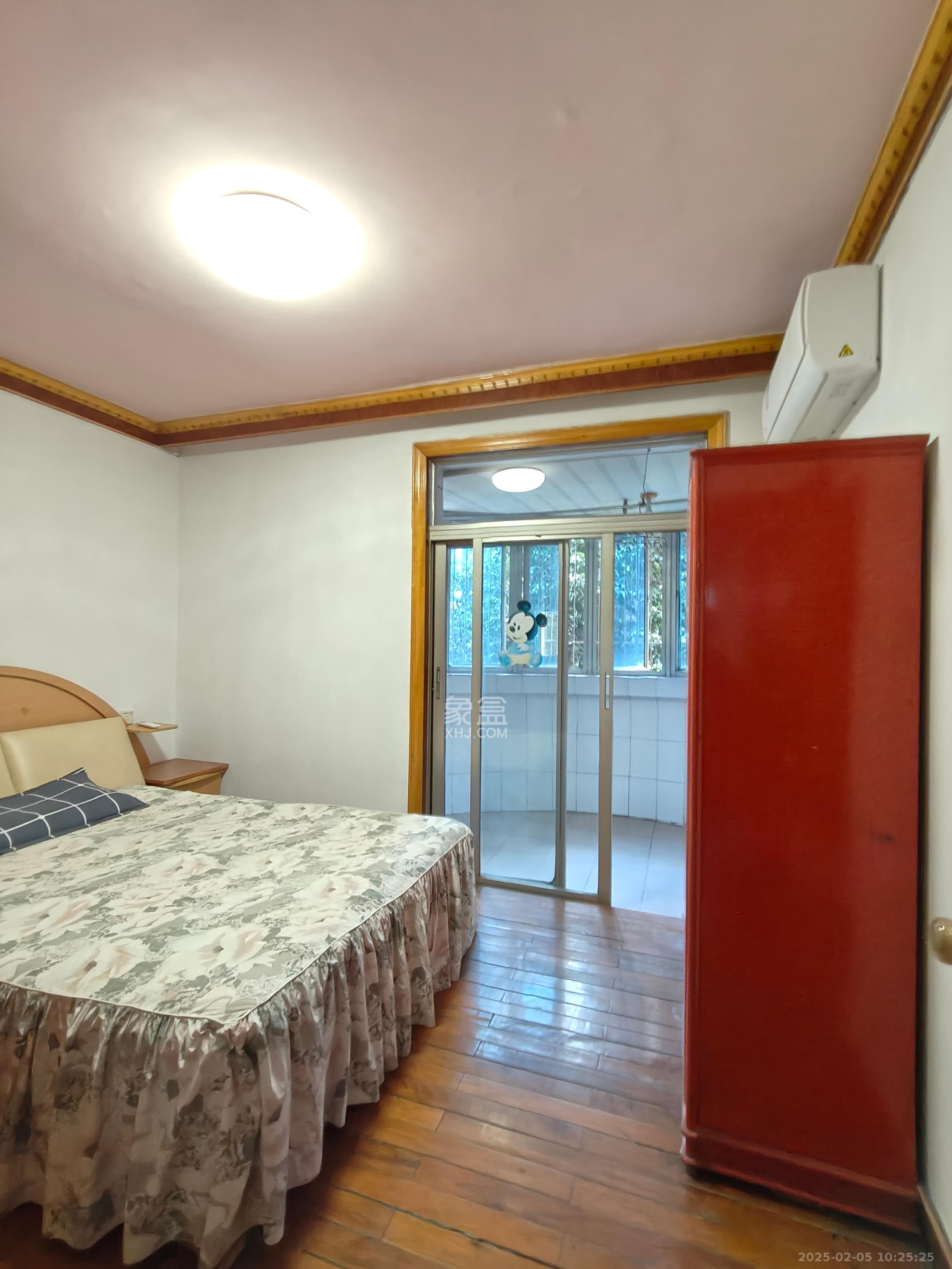 城市花园  2室1厅2卫    2500.0元/月 城市花园  2室1厅2卫    2500.0元/月室内图