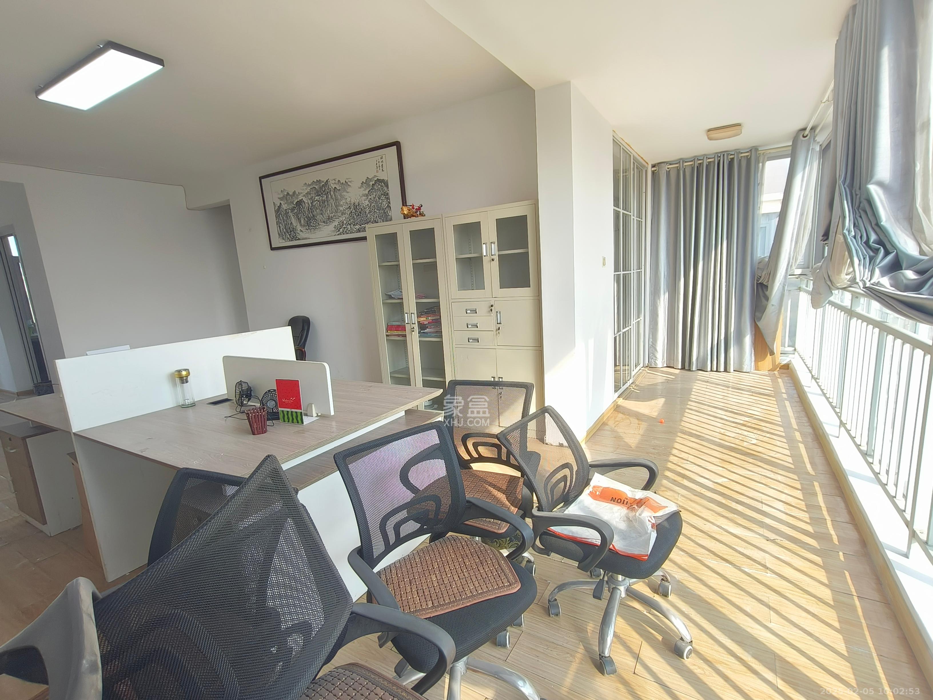 德泽苑  3室2厅2卫    2200.0元/月 德泽苑  3室2厅2卫    2200.0元/月室内图