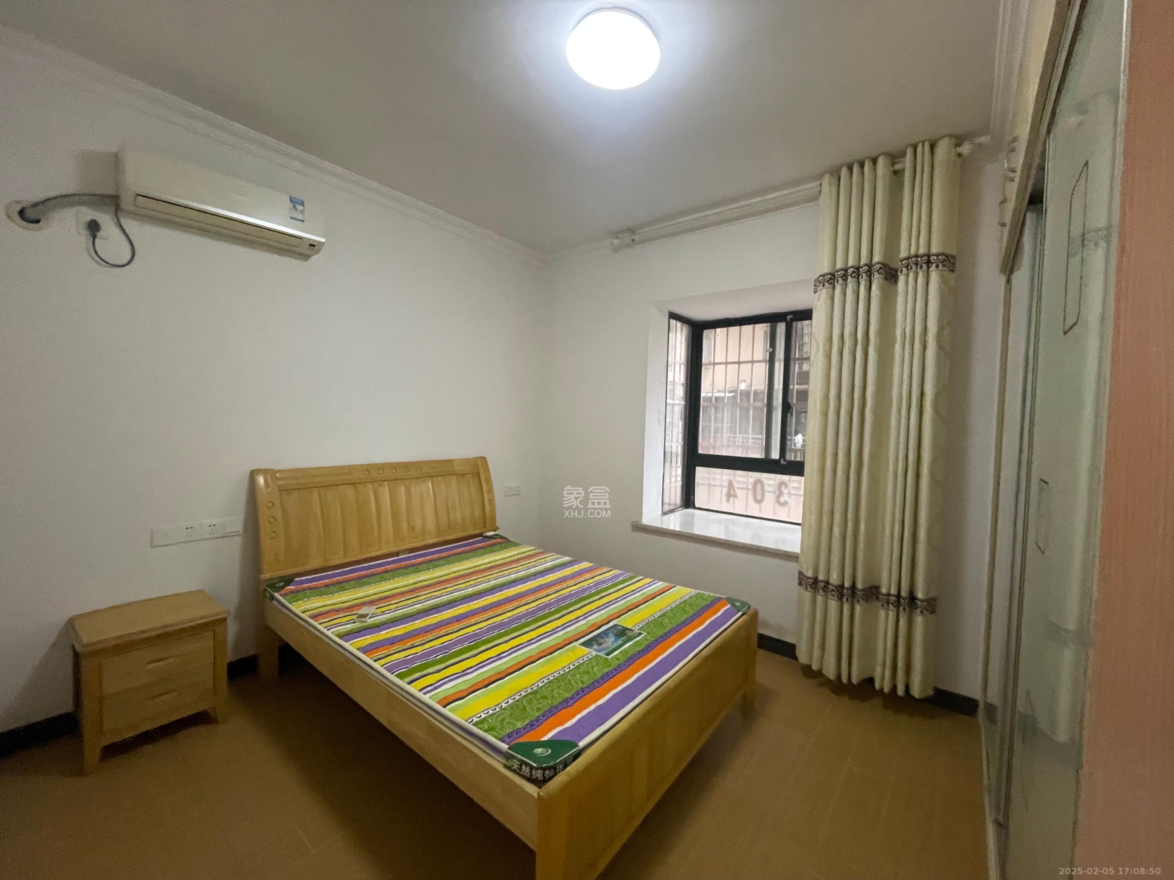 岳华嘉园 2室2厅1卫 2000.0元/月 岳华嘉园 2室2厅1卫 2000.0元/月室内图