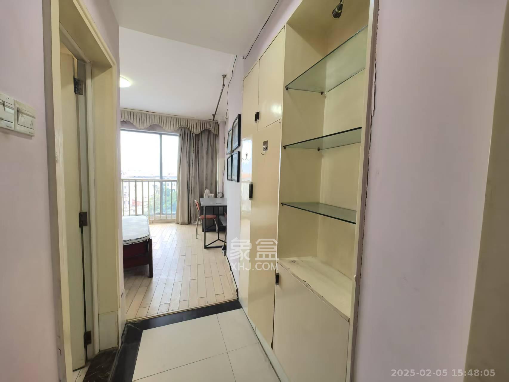 书香名邸 1室0厅1卫 950.0元/月 书香名邸 1室0厅1卫 950.0元/月室内图