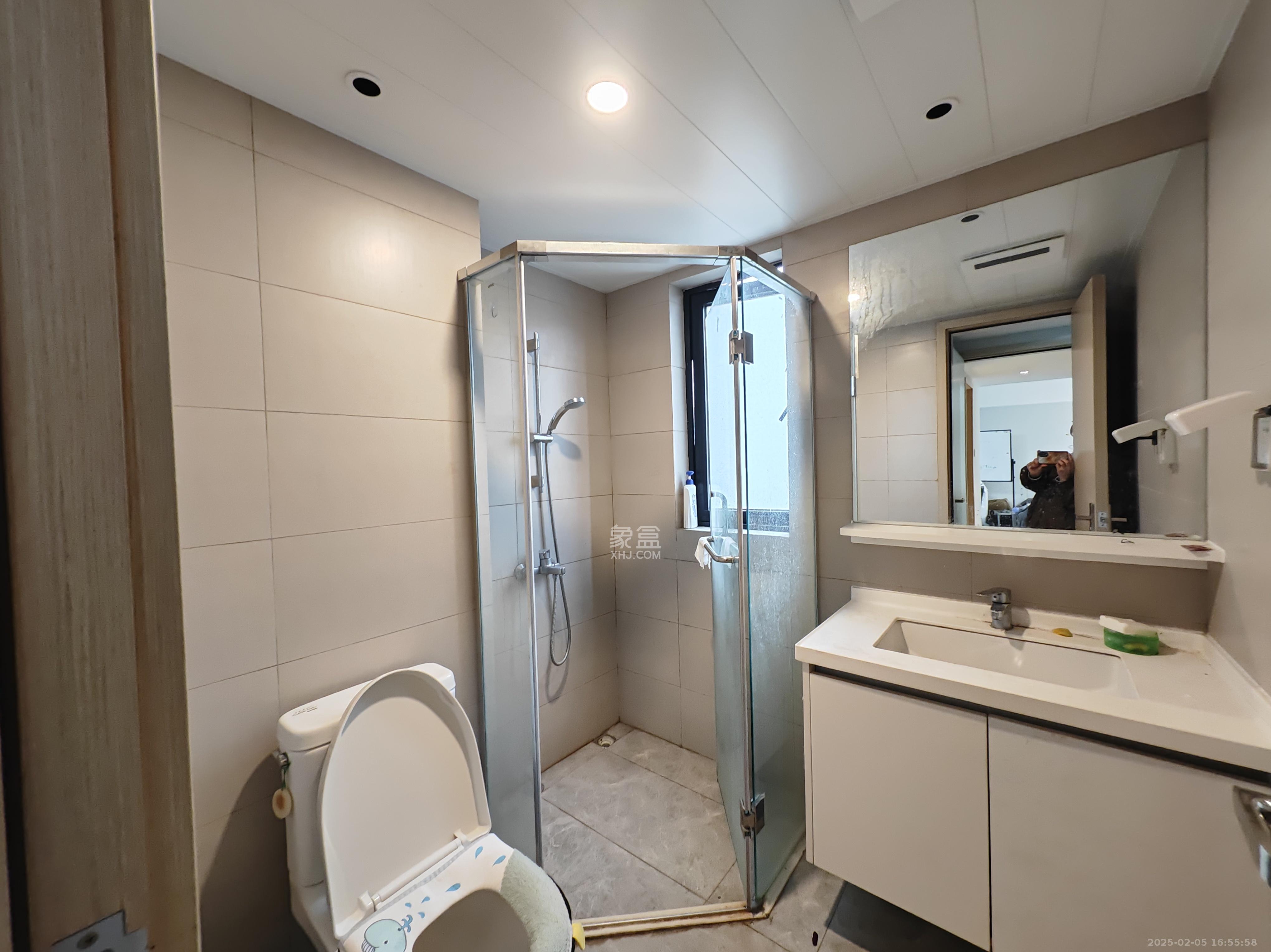 时代年华  3室2厅2卫    2000.0元/月室内图