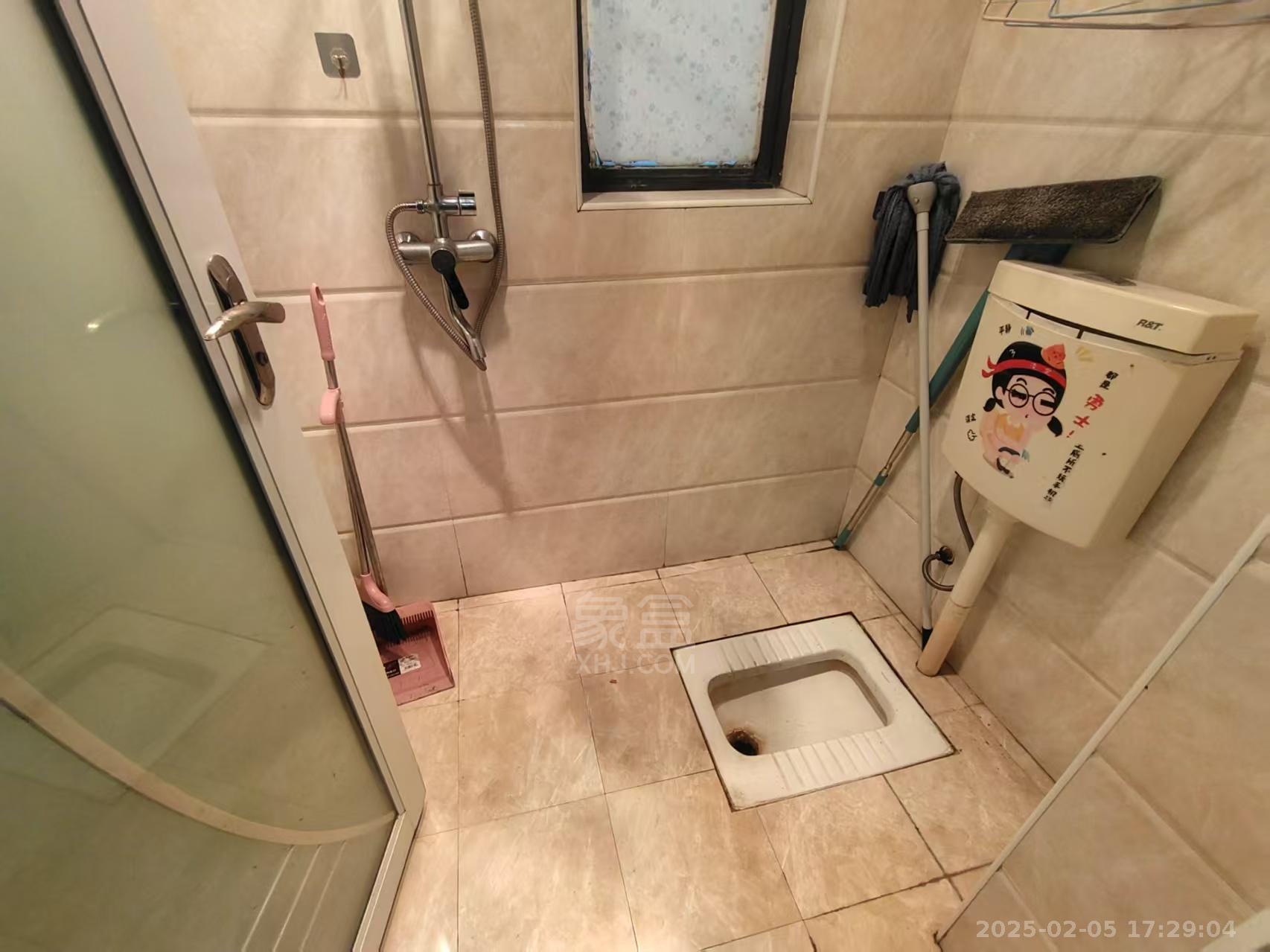 华晨御园 1室1厅1卫 1300.00元/月 华晨御园 1室1厅1卫 1300.00元/月室内图