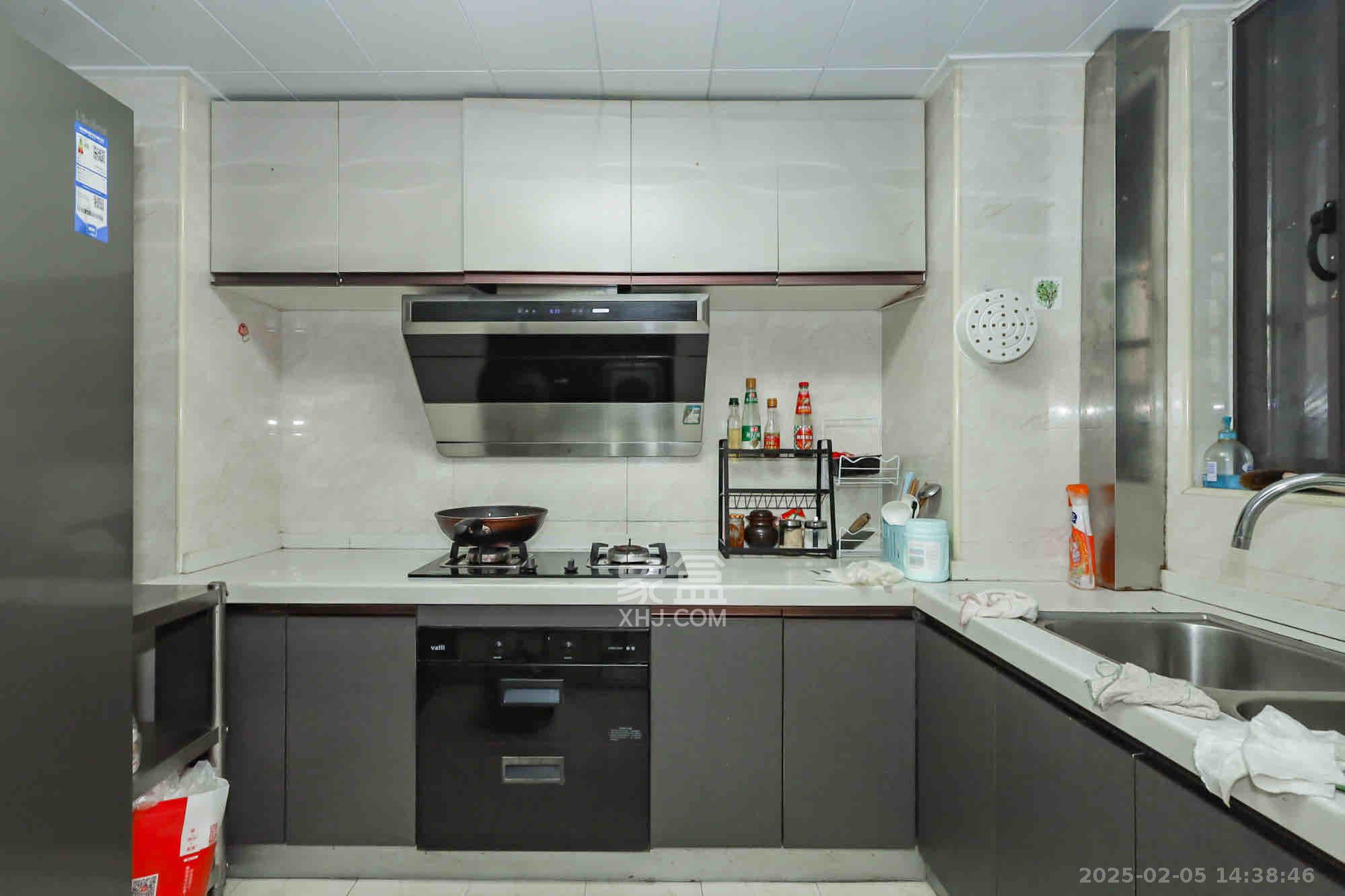 世茂铂翠湾二期  5室2厅3卫    4500.0元/月 世茂铂翠湾二期  5室2厅3卫    4500.0元/月室内图