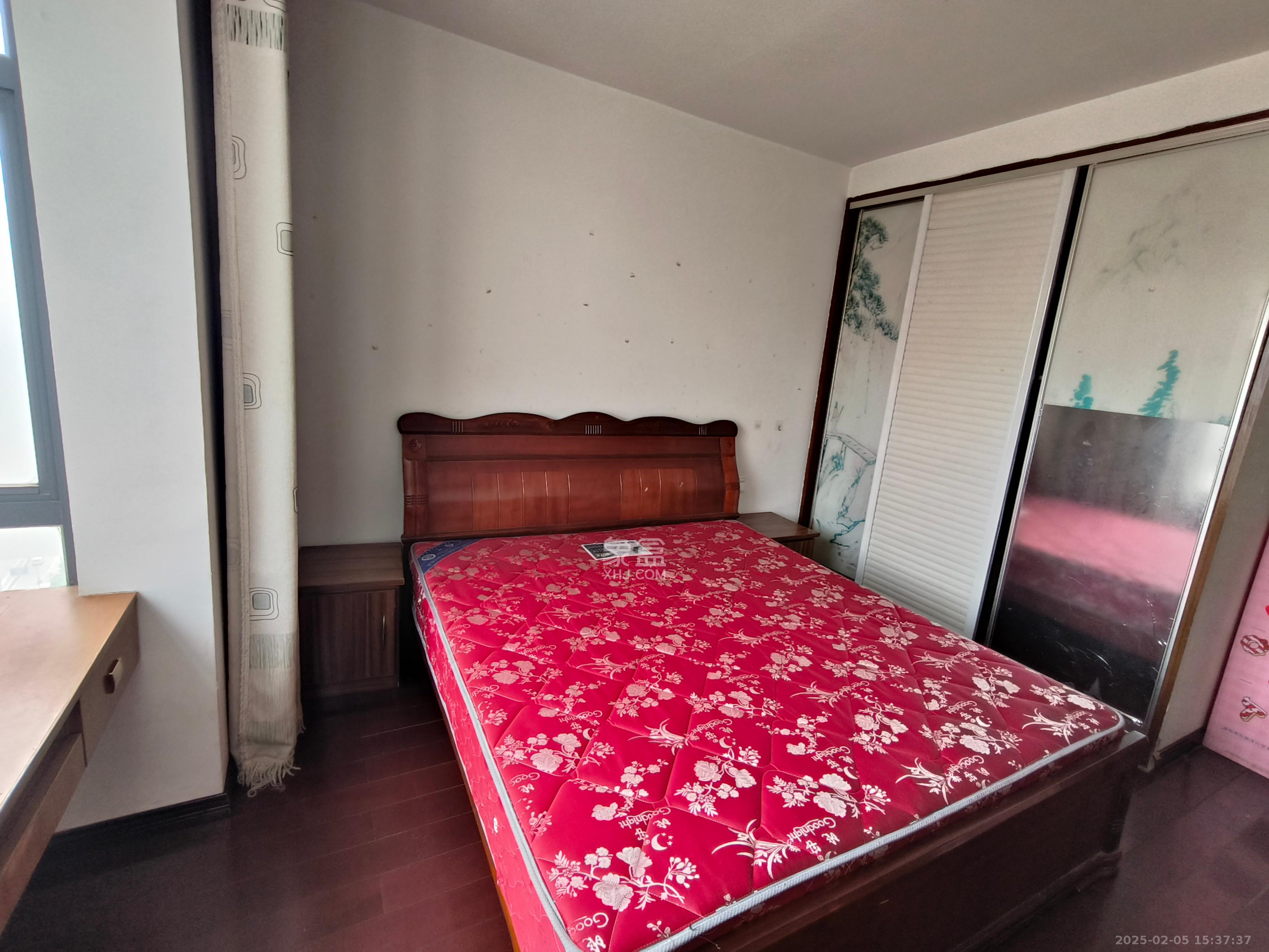 融橙上品  3室2厅1卫   1800.00元/月室内图