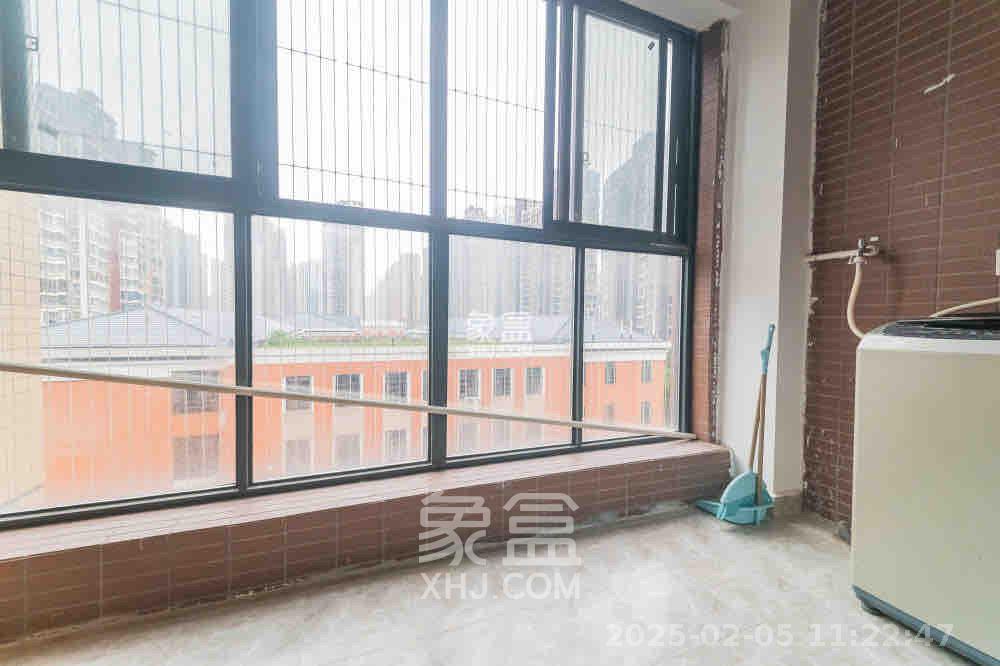 恒基凯旋门三期  2室2厅1卫   2000.00元/月室内图