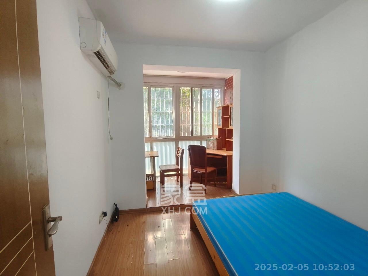 东南雅苑 3室2厅1卫 2600.0元/月 东南雅苑 3室2厅1卫 2600.0元/月室内图