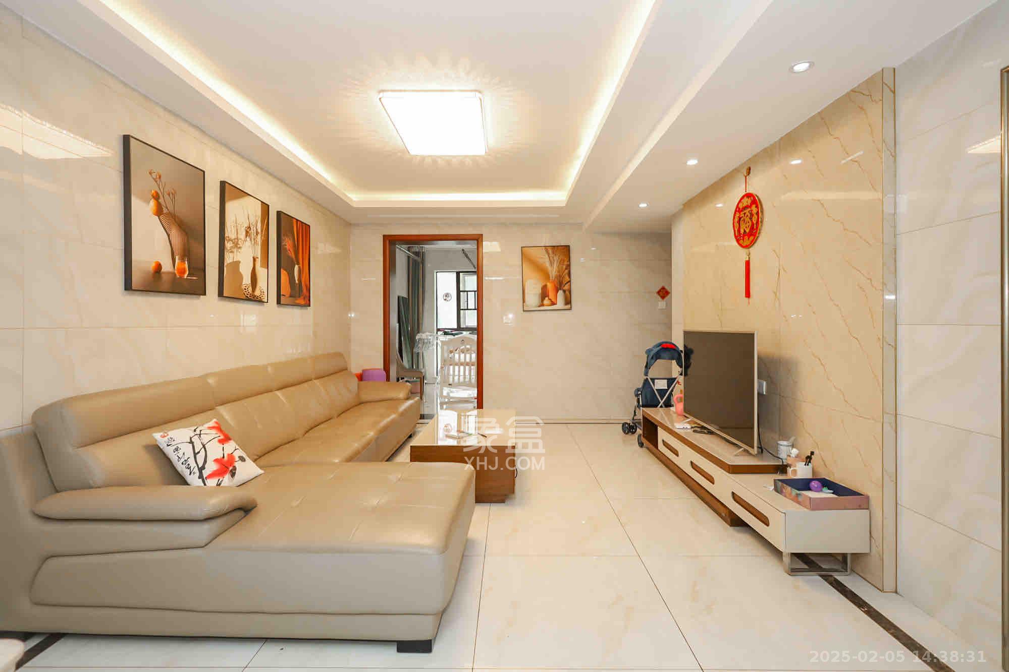 世茂铂翠湾二期  5室2厅3卫    4500.0元/月 世茂铂翠湾二期  5室2厅3卫    4500.0元/月室内图