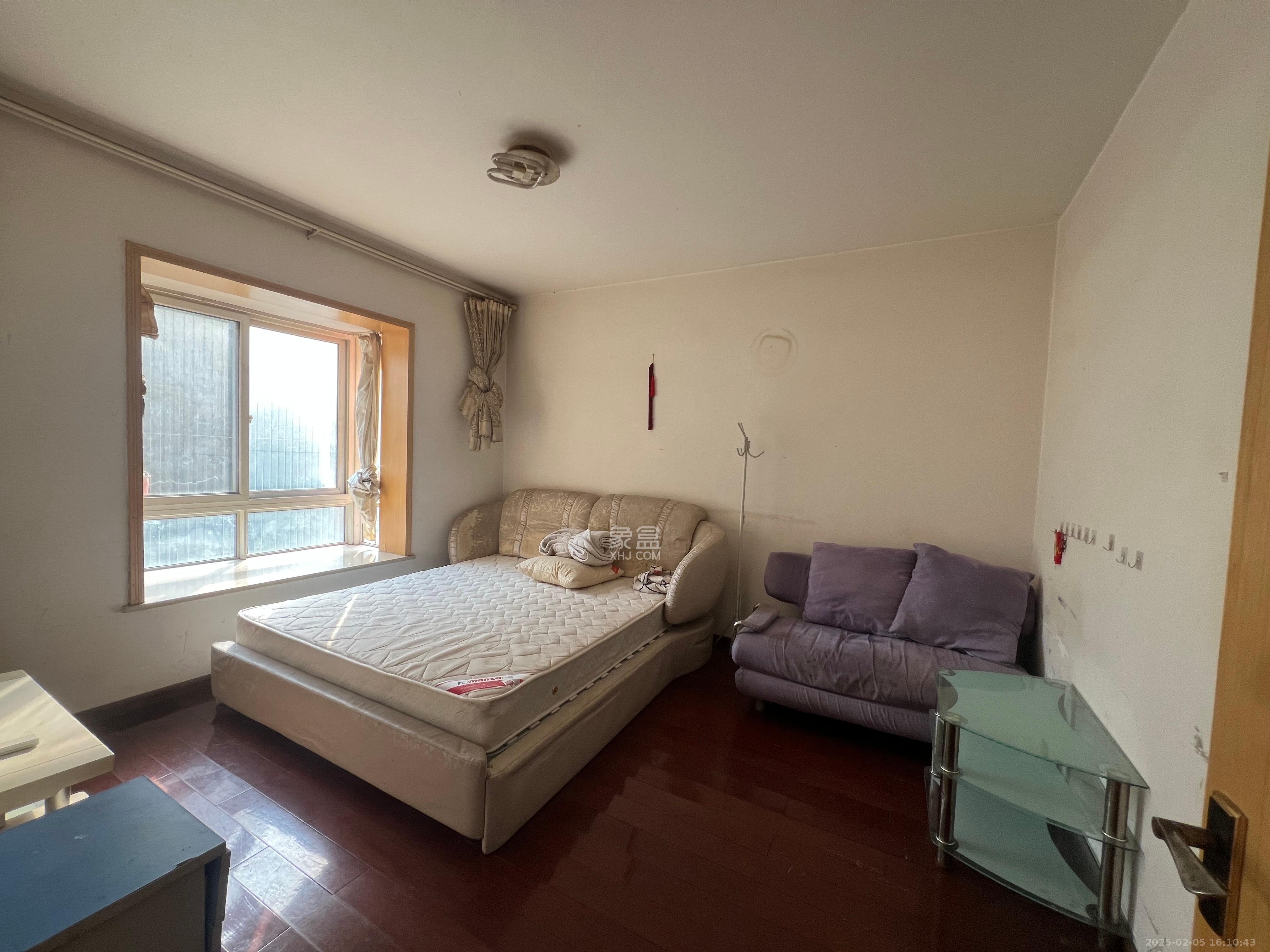 友谊嘉园  4室2厅1卫    3000.0元/月 友谊嘉园  4室2厅1卫    3000.0元/月室内图