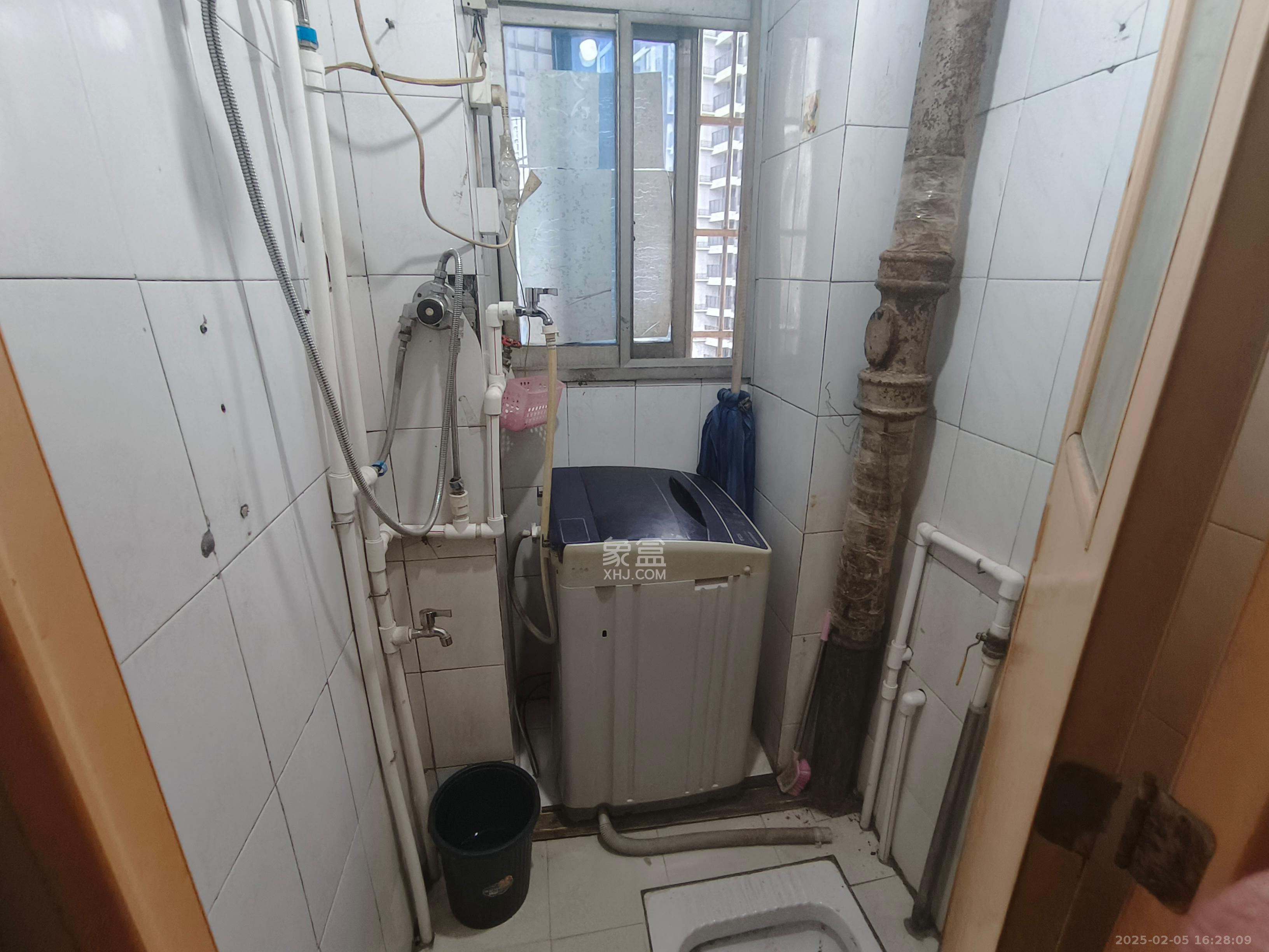 开发公司宿舍 3室1厅1卫 1600.0元/月 开发公司宿舍 3室1厅1卫 1600.0元/月室内图