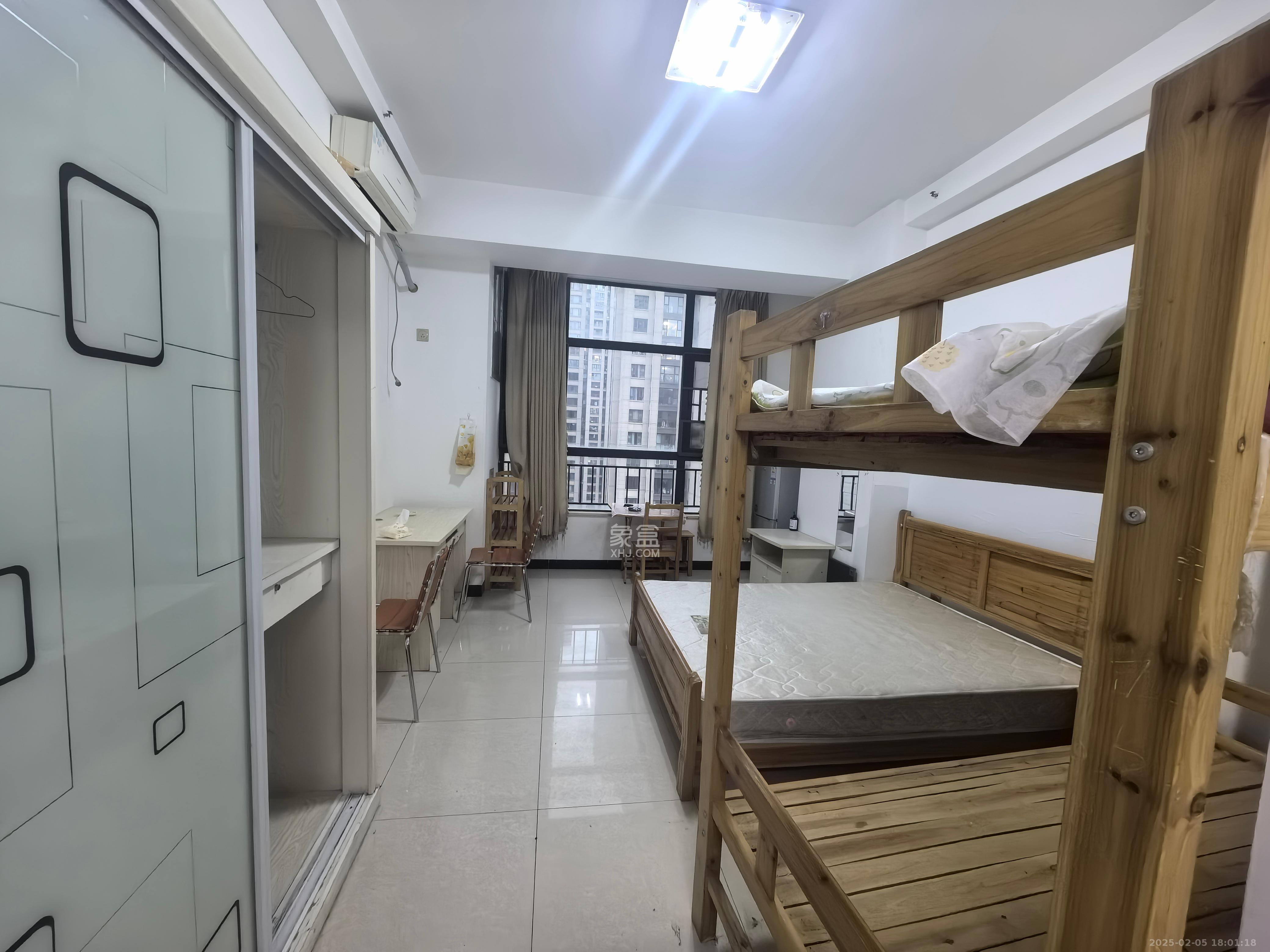 金茂梅溪湖 1室1厅1卫 1200.0元/月 金茂梅溪湖 1室1厅1卫 1200.0元/月室内图