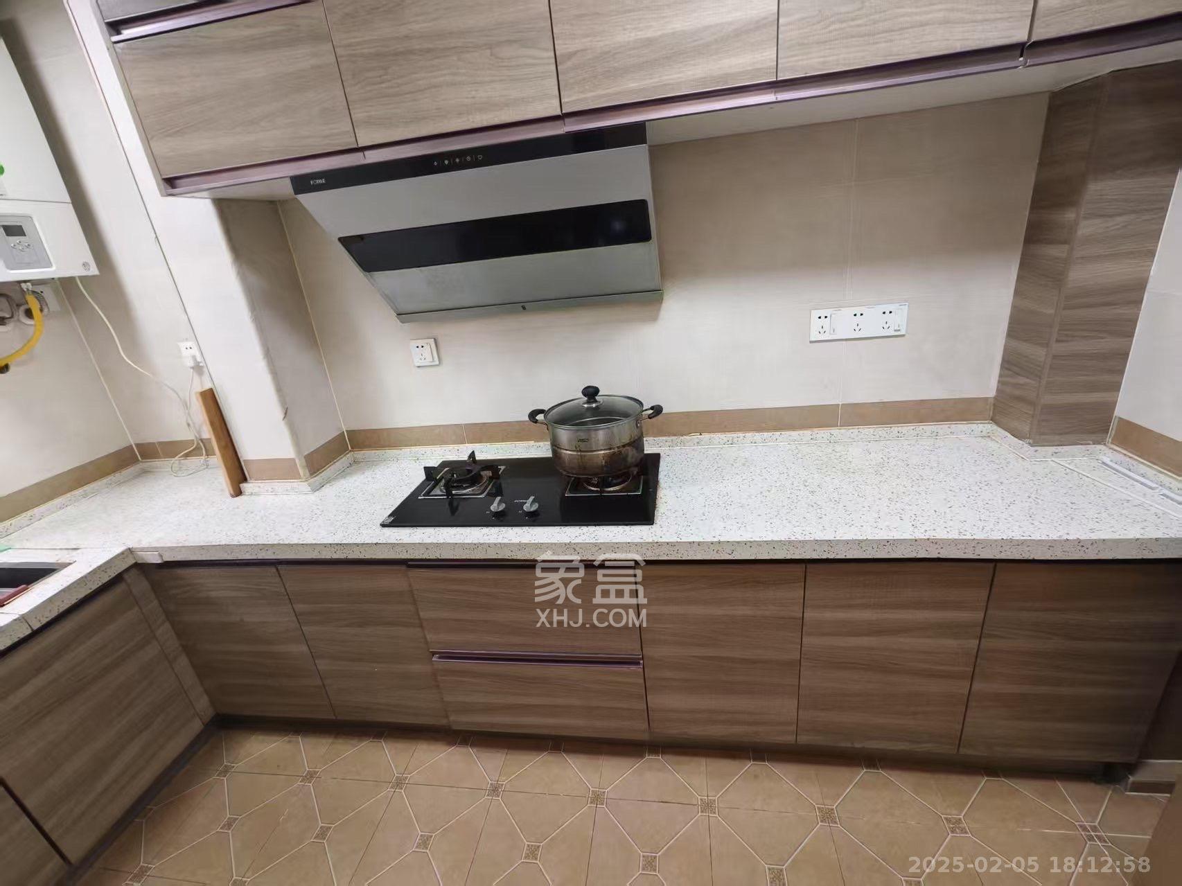 卓越浅水湾 4室2厅1卫 3000.0元/月 卓越浅水湾 4室2厅1卫 3000.0元/月室内图