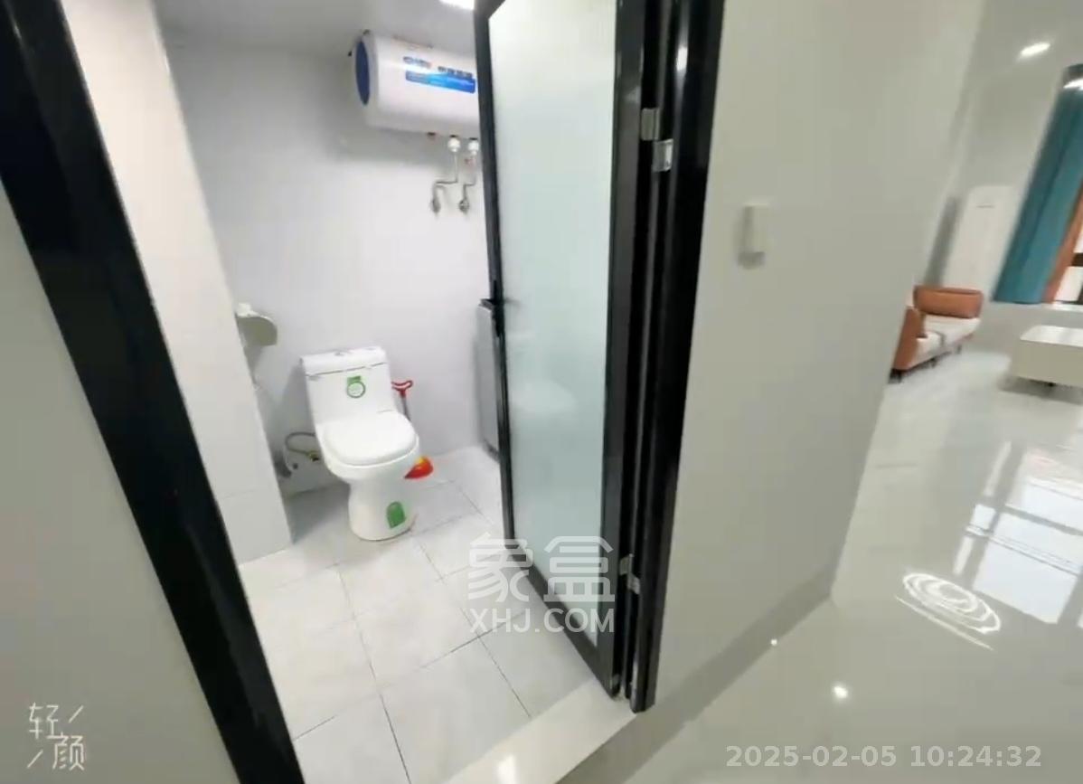 弘阳时光里 2室2厅1卫 2100.0元/月 弘阳时光里 2室2厅1卫 2100.0元/月室内图