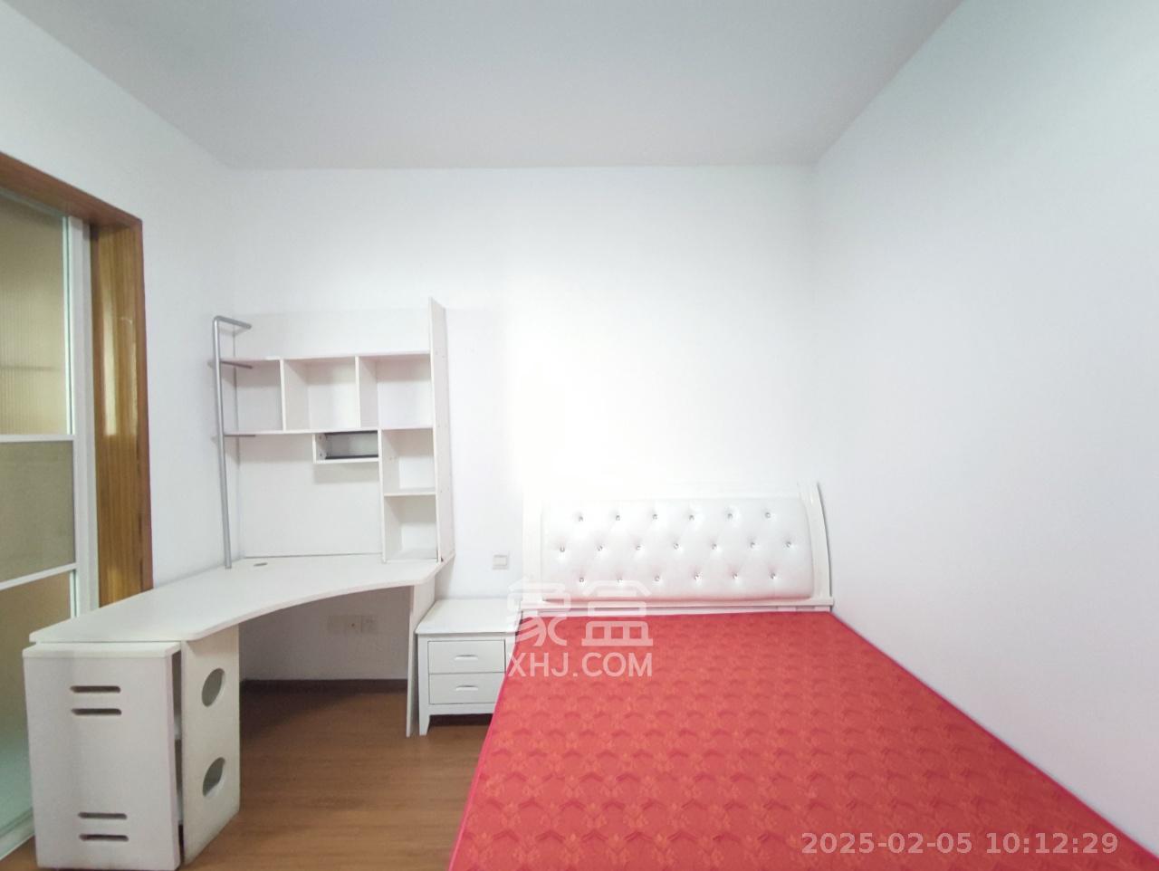 咸嘉新村嘉明苑 3室2厅2卫 2300.0元/月 咸嘉新村嘉明苑 3室2厅2卫 2300.0元/月室内图