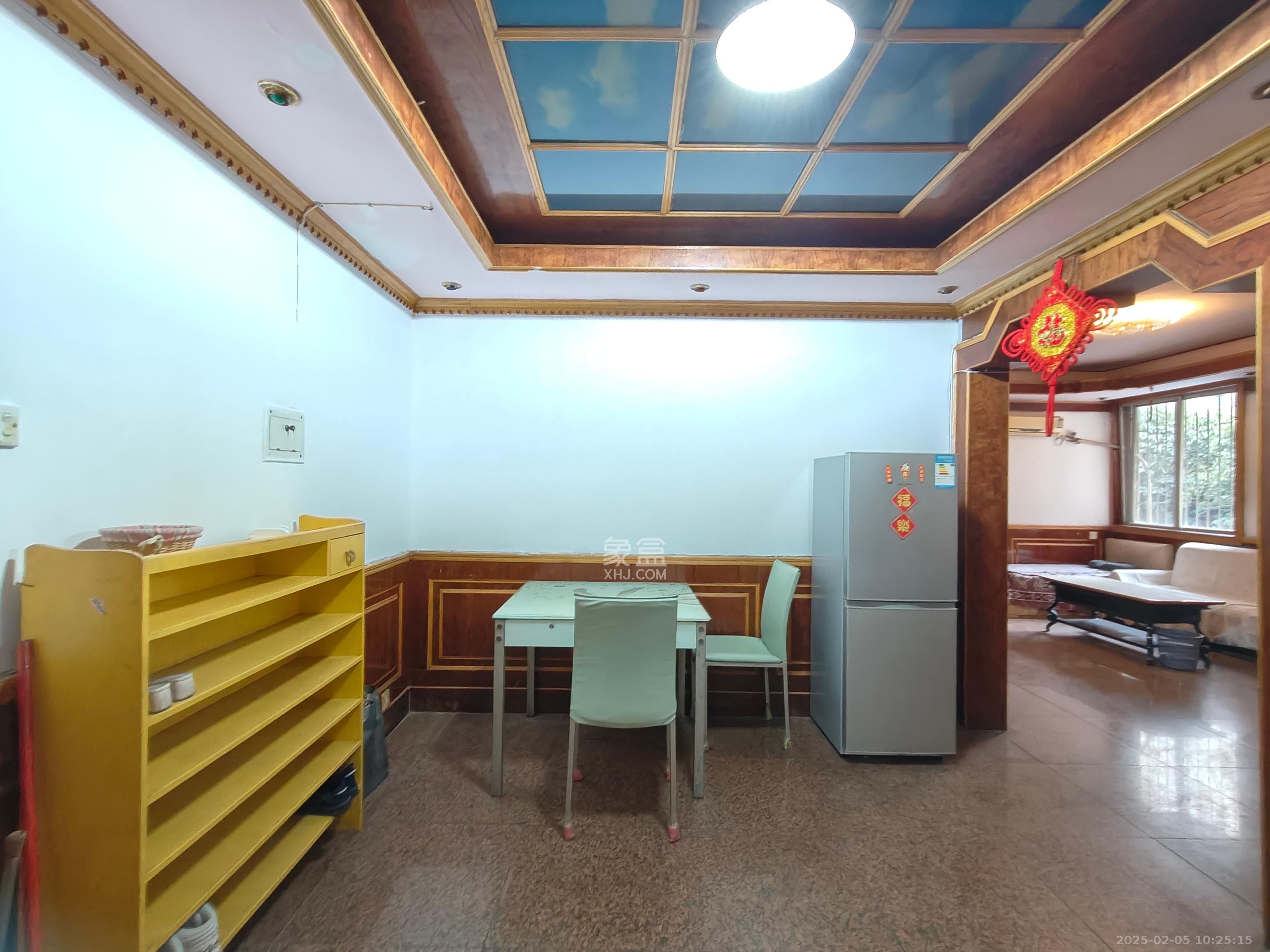 城市花园  2室1厅2卫    2500.0元/月 城市花园  2室1厅2卫    2500.0元/月室内图1