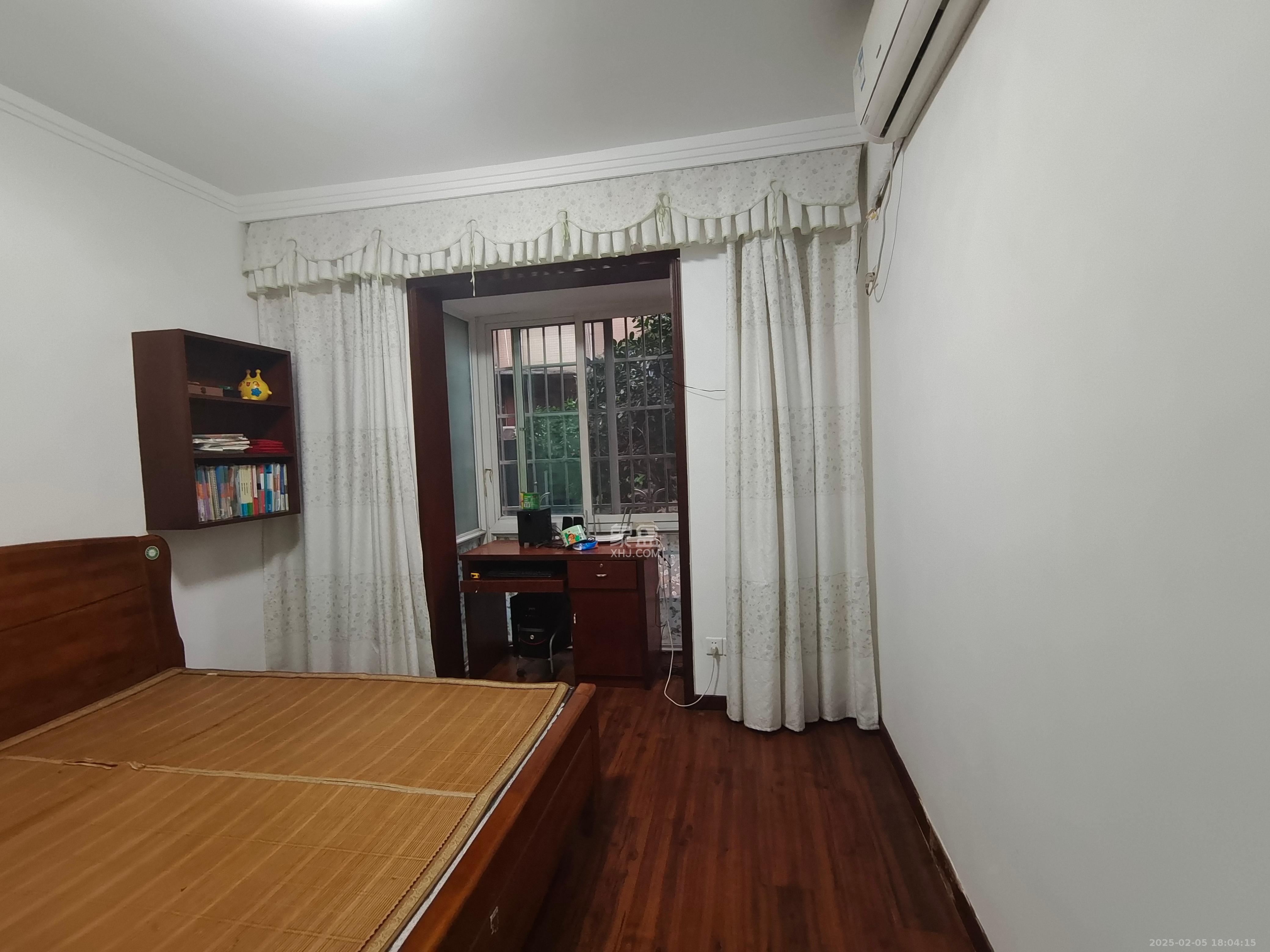 圣力华苑  3室2厅2卫    1800.0元/月 圣力华苑  3室2厅2卫    1800.0元/月室内图