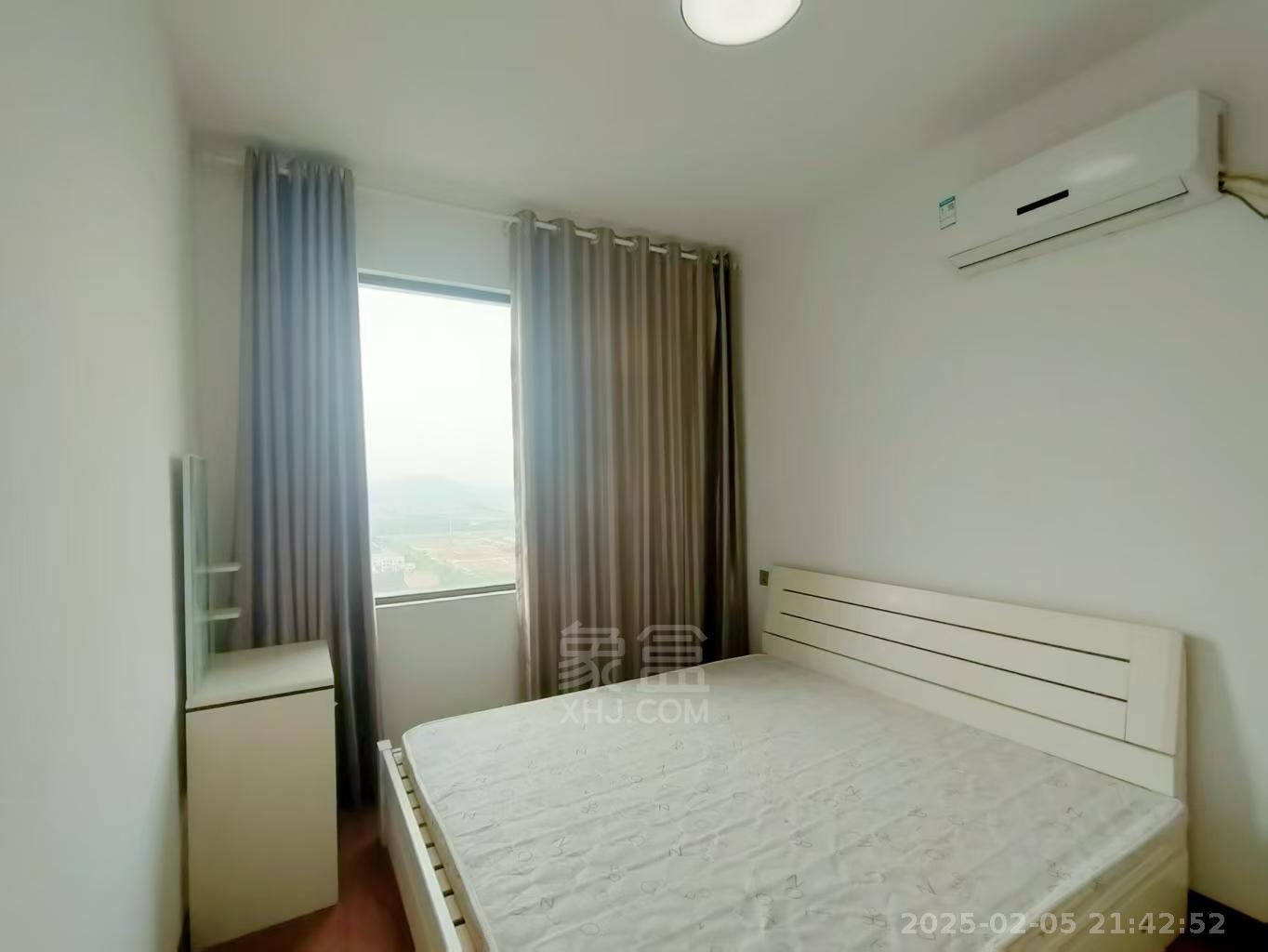 湘银星城 3室2厅2卫 2100.0元/月 湘银星城 3室2厅2卫 2100.0元/月室内图