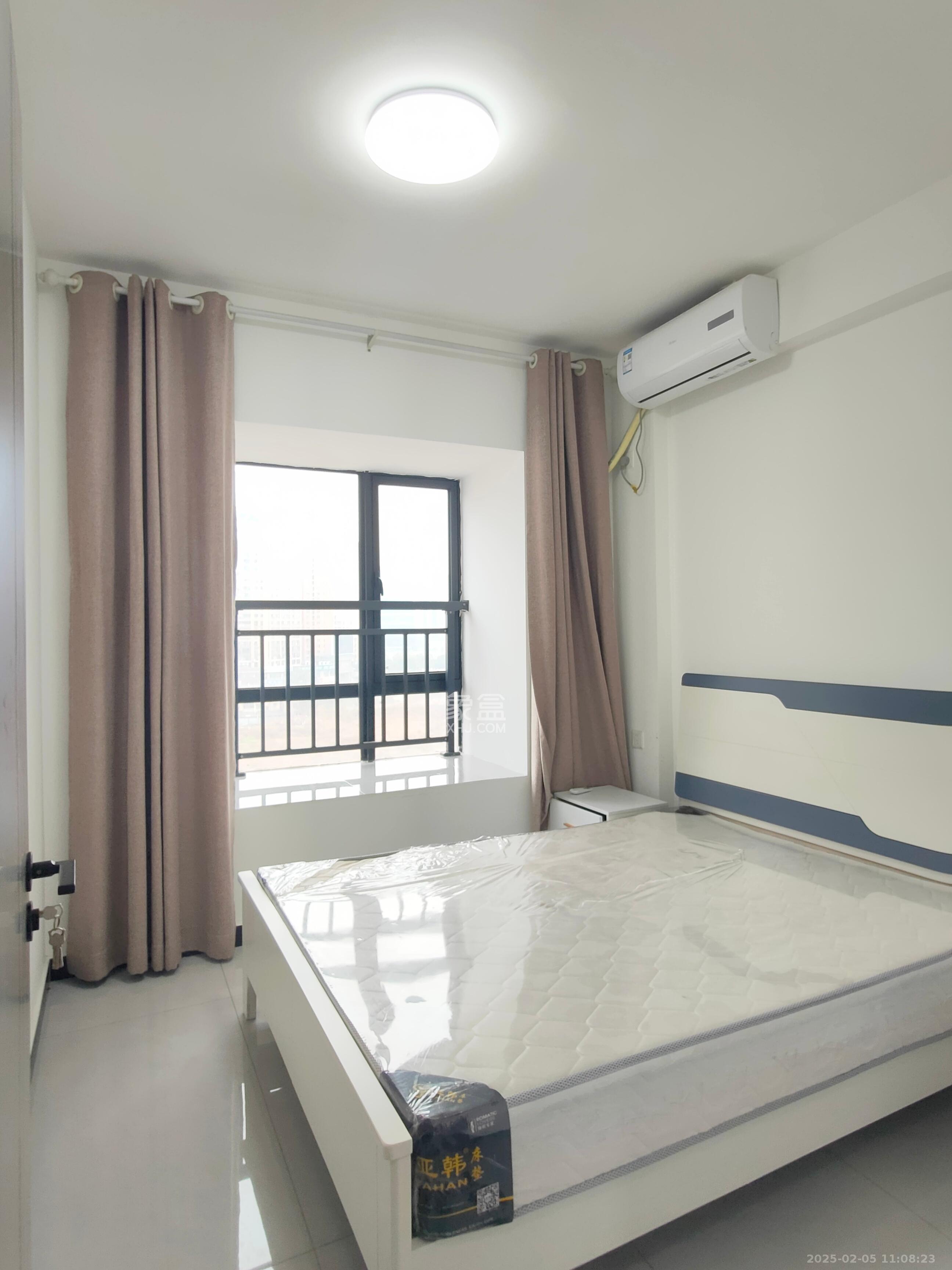 振业城四期 4室2厅2卫 3500.0元/月 振业城四期 4室2厅2卫 3500.0元/月室内图