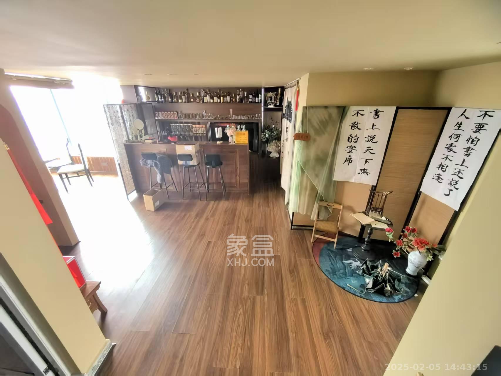 京武浪琴山三期（京武中心）  4室2厅2卫    6700.0元/月室内图