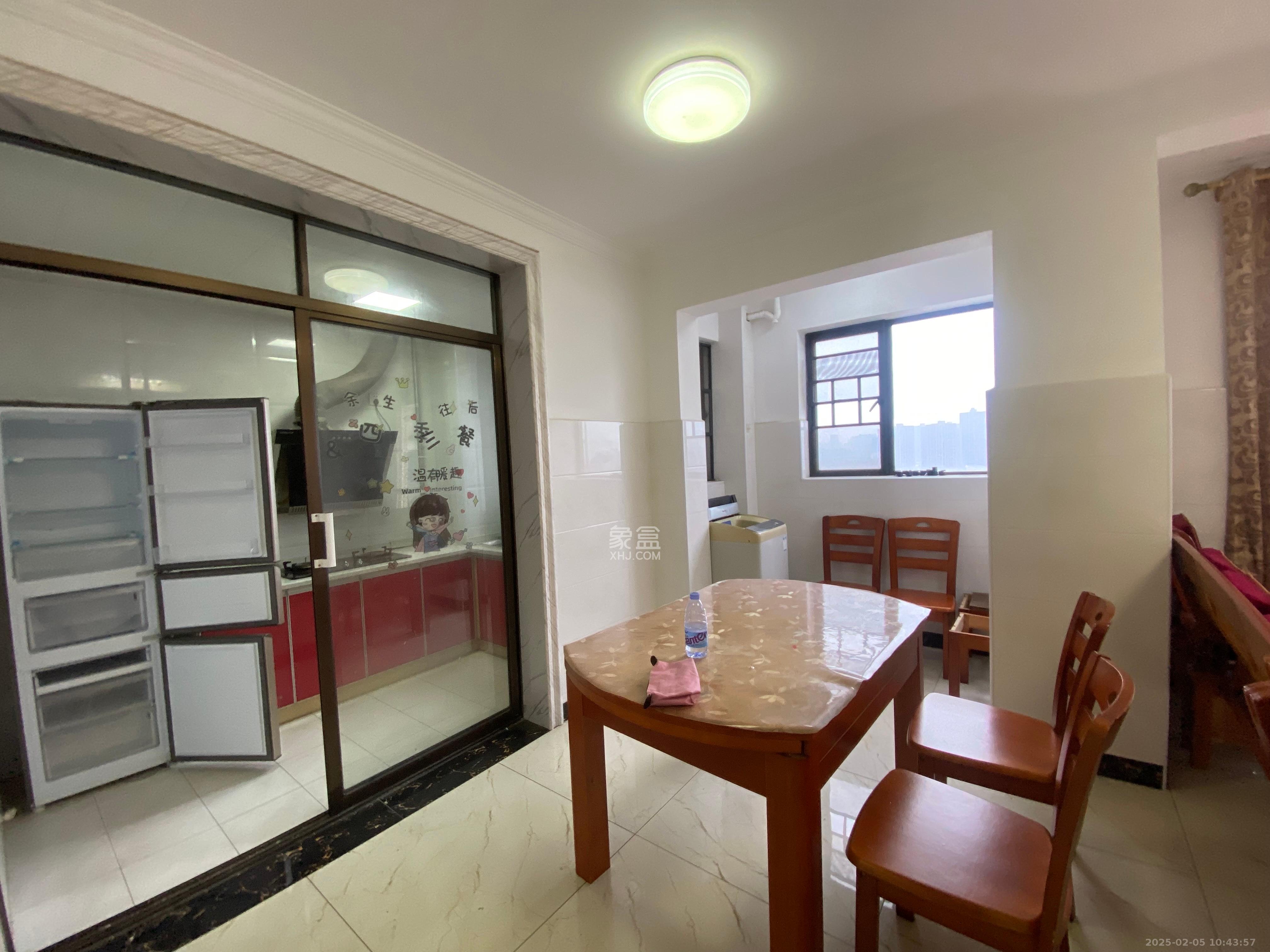 东岸梅园小区 2室2厅1卫 1800.0元/月 东岸梅园小区 2室2厅1卫 1800.0元/月室内图