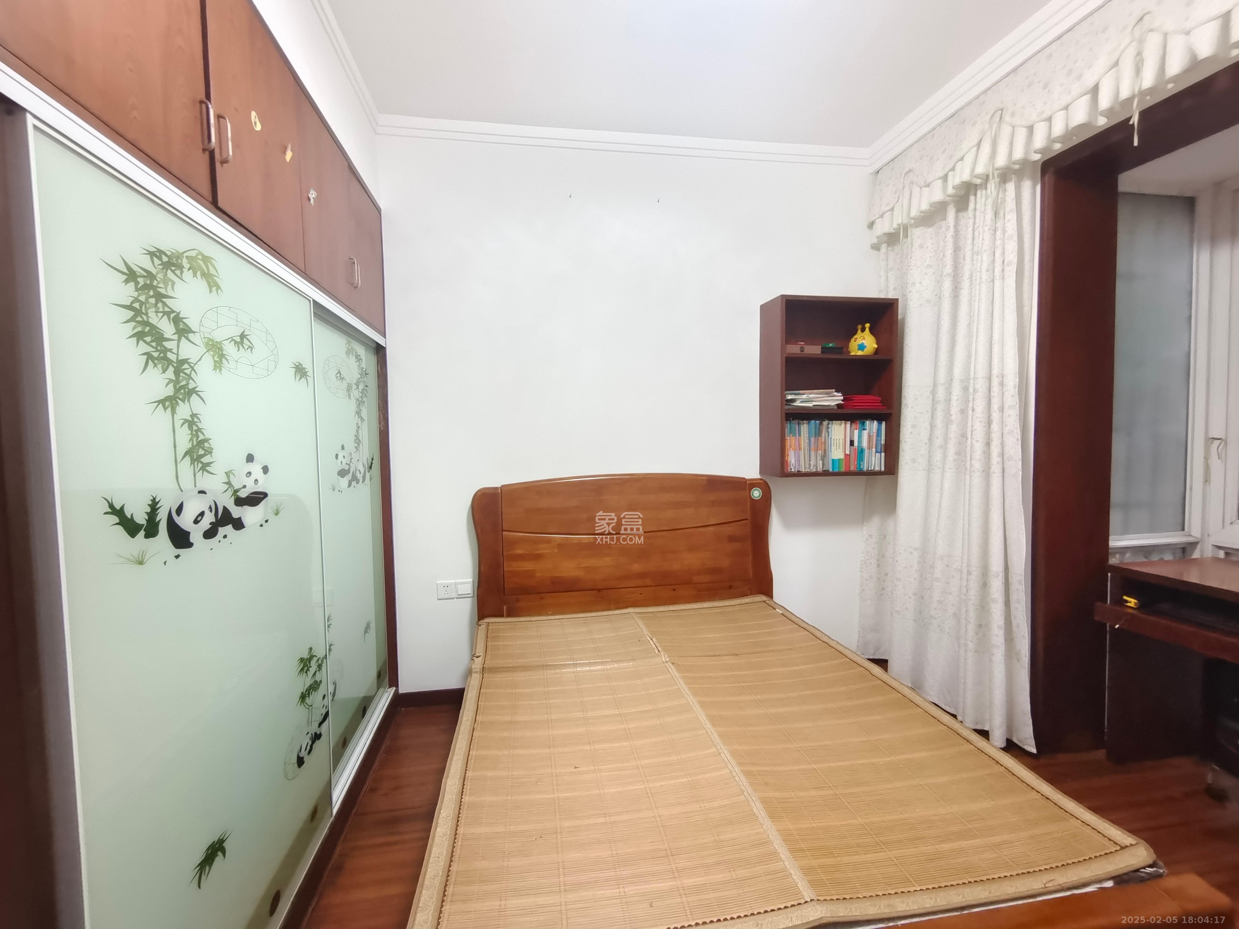 圣力华苑  3室2厅2卫    1800.0元/月 圣力华苑  3室2厅2卫    1800.0元/月室内图