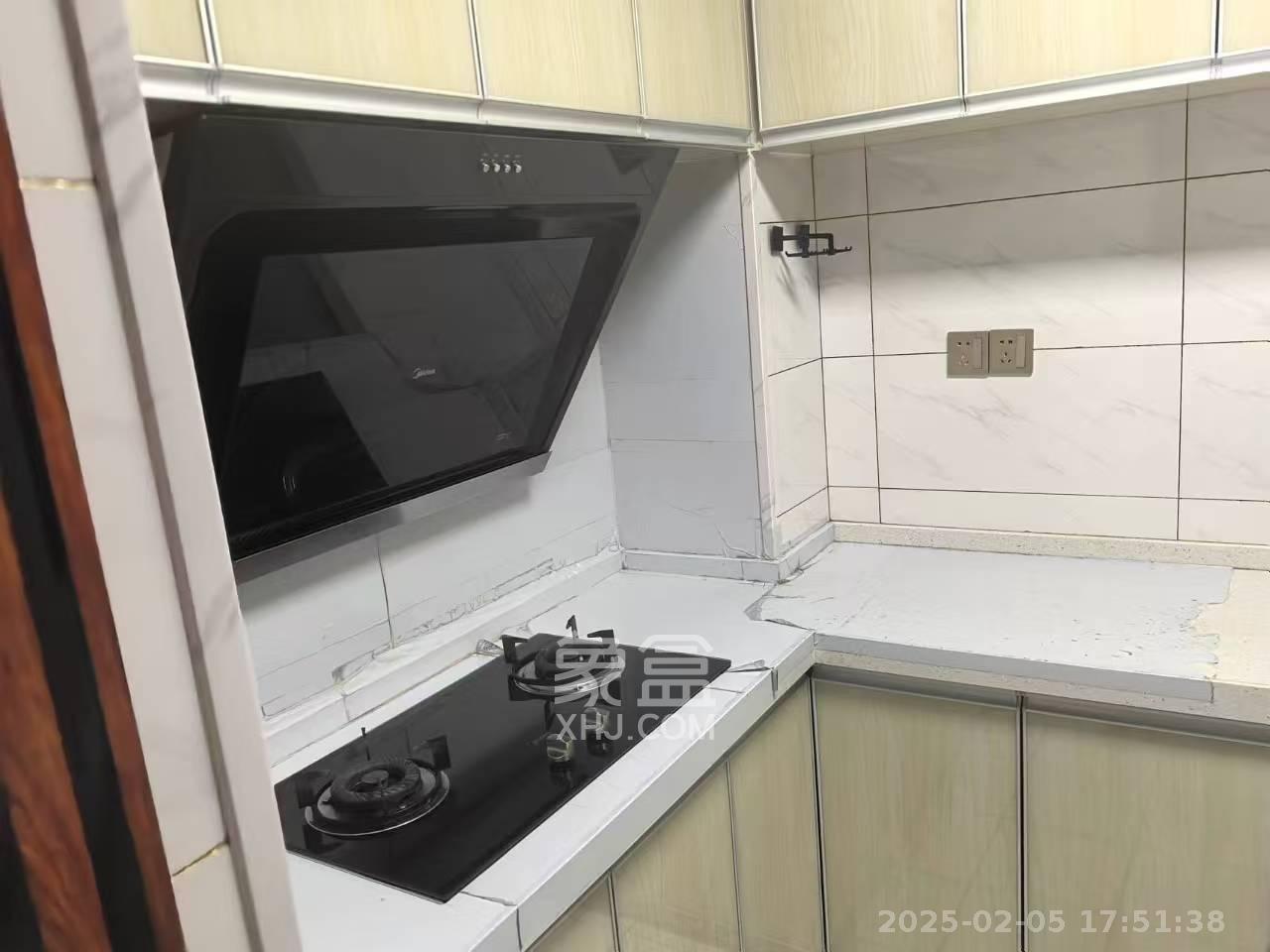 和沁园  2室2厅1卫   2000.00元/月室内图