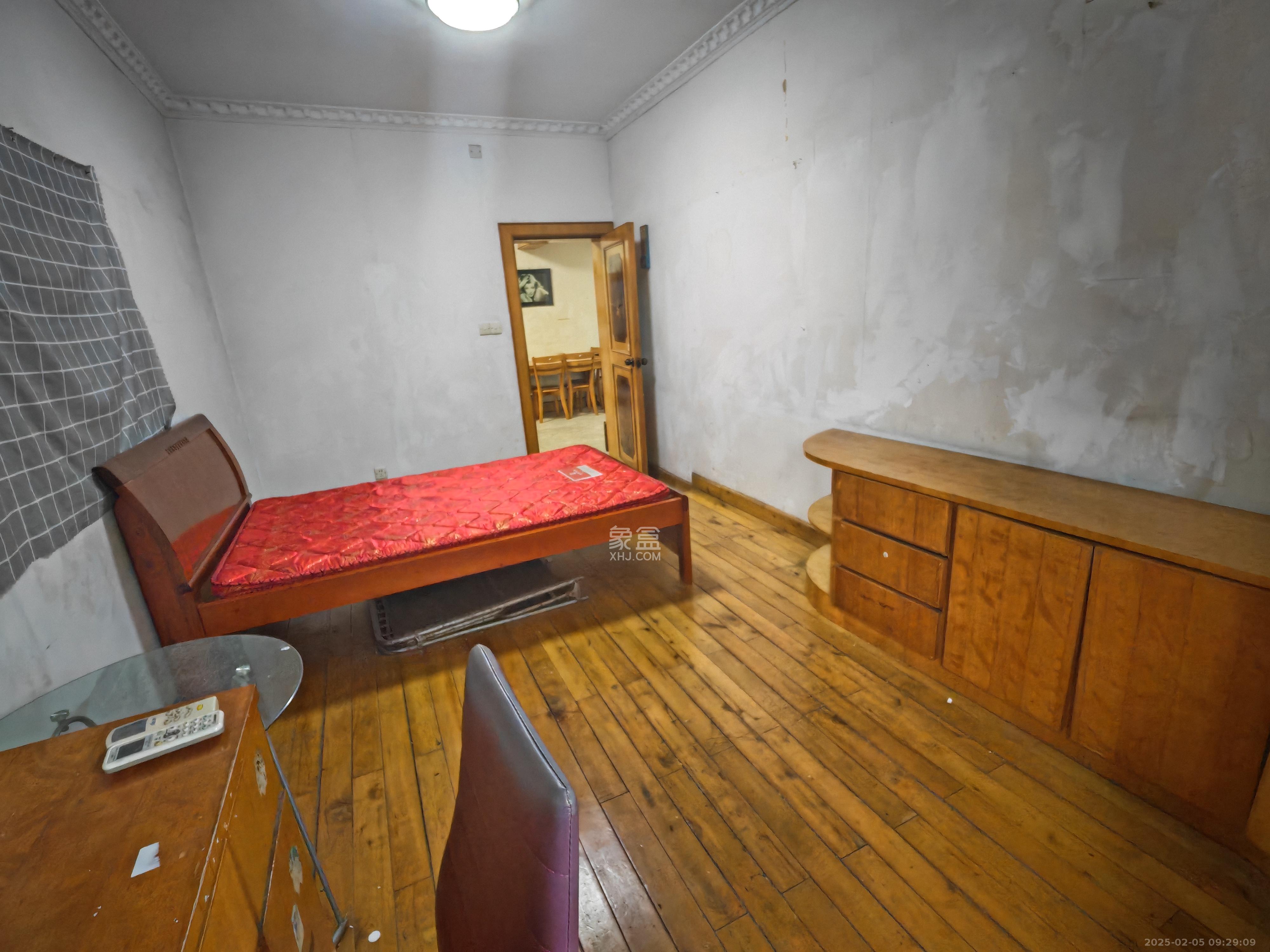 通程物流宿舍 1室1厅1卫 1300.0元/月 通程物流宿舍 1室1厅1卫 1300.0元/月室内图