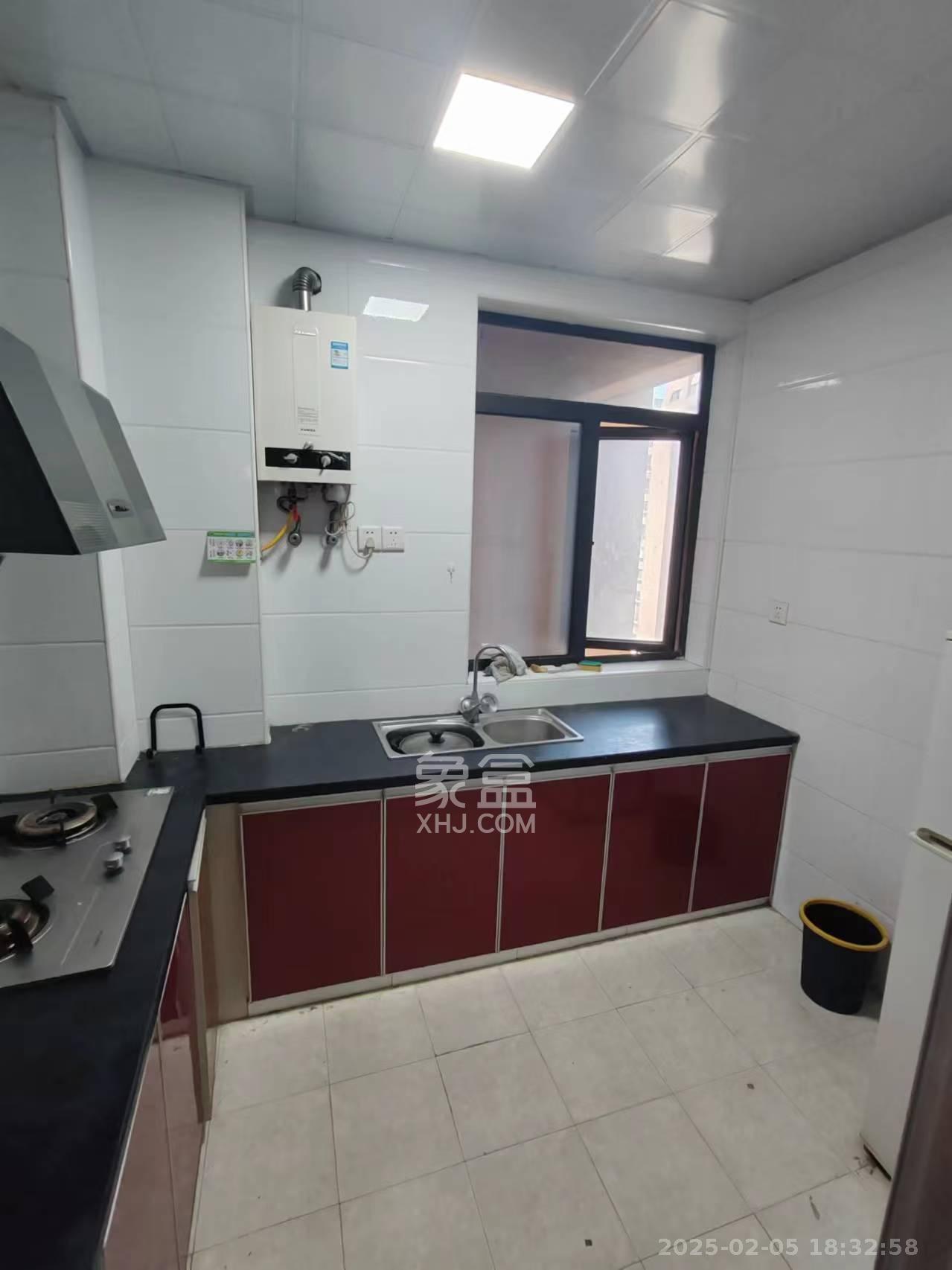 湘域城邦（湘域国际中心）  2室1厅1卫    2800.0元/月室内图