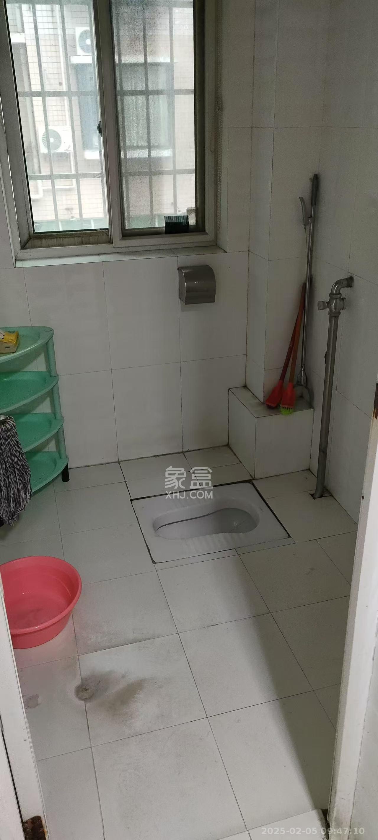 圆梦灰埠大市场 3室2厅1卫 1600.0元/月 圆梦灰埠大市场 3室2厅1卫 1600.0元/月室内图