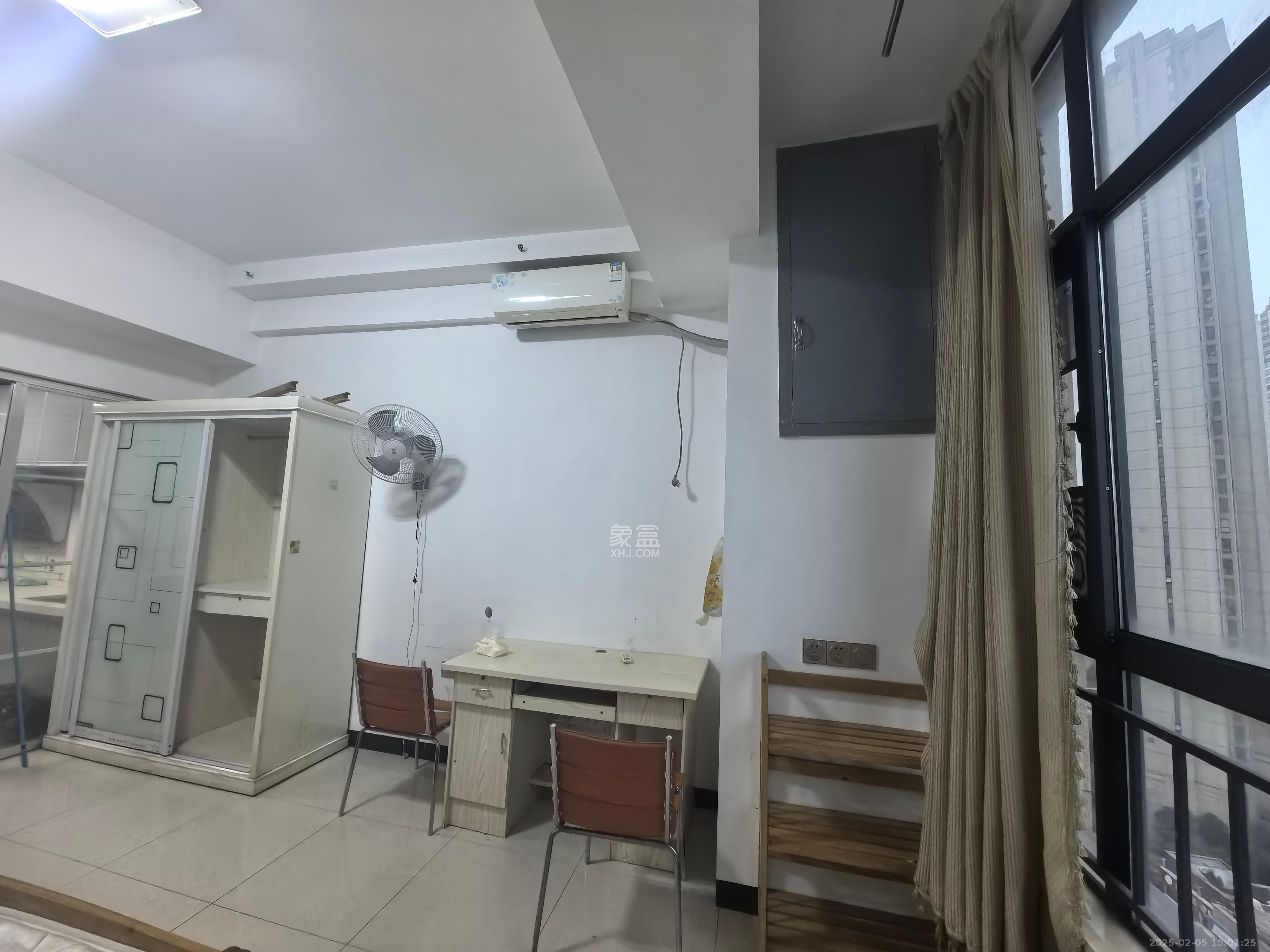 金茂梅溪湖 1室1厅1卫 1200.0元/月 金茂梅溪湖 1室1厅1卫 1200.0元/月室内图